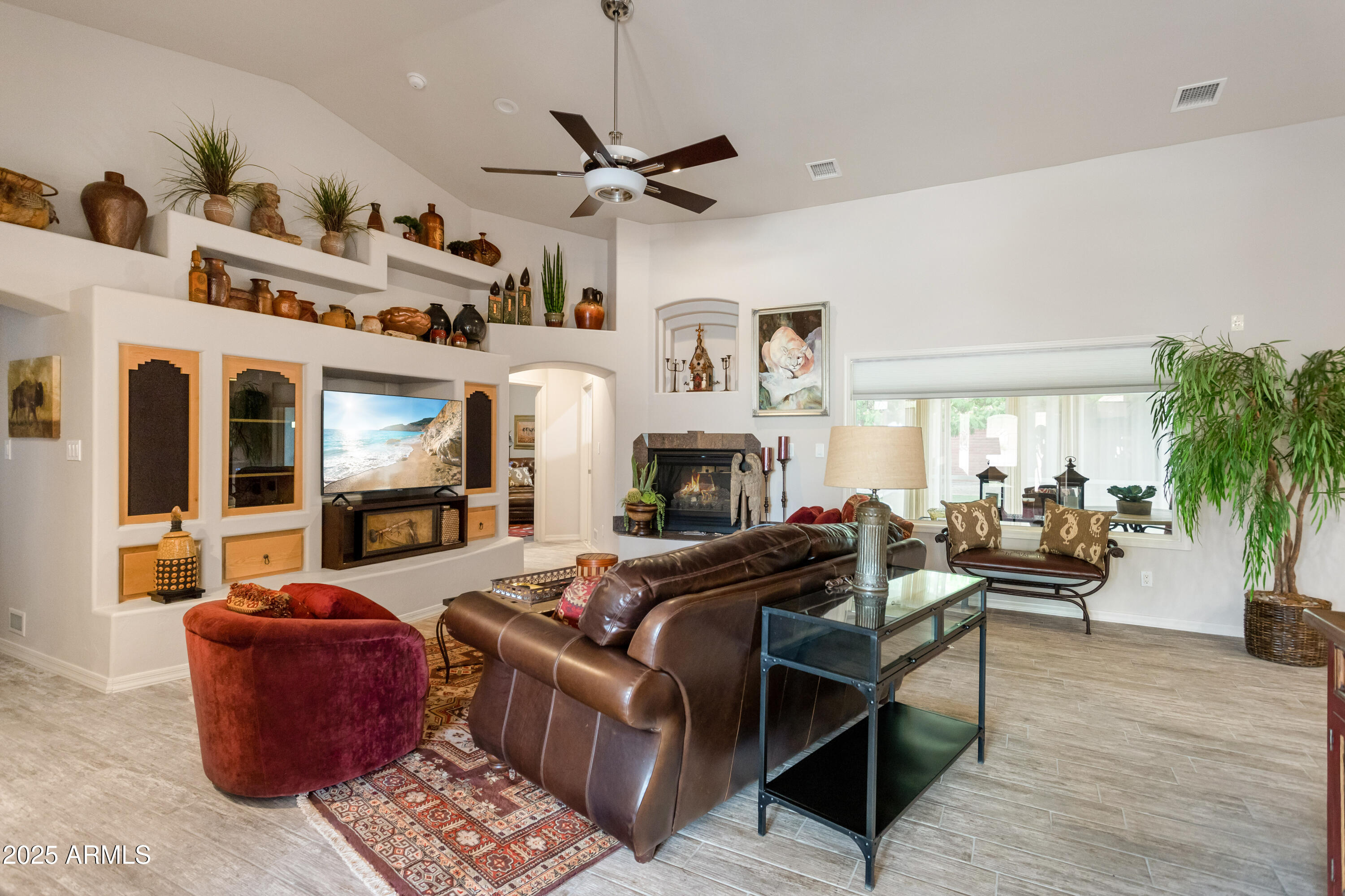 FAIRWAY VILLAS - Residential