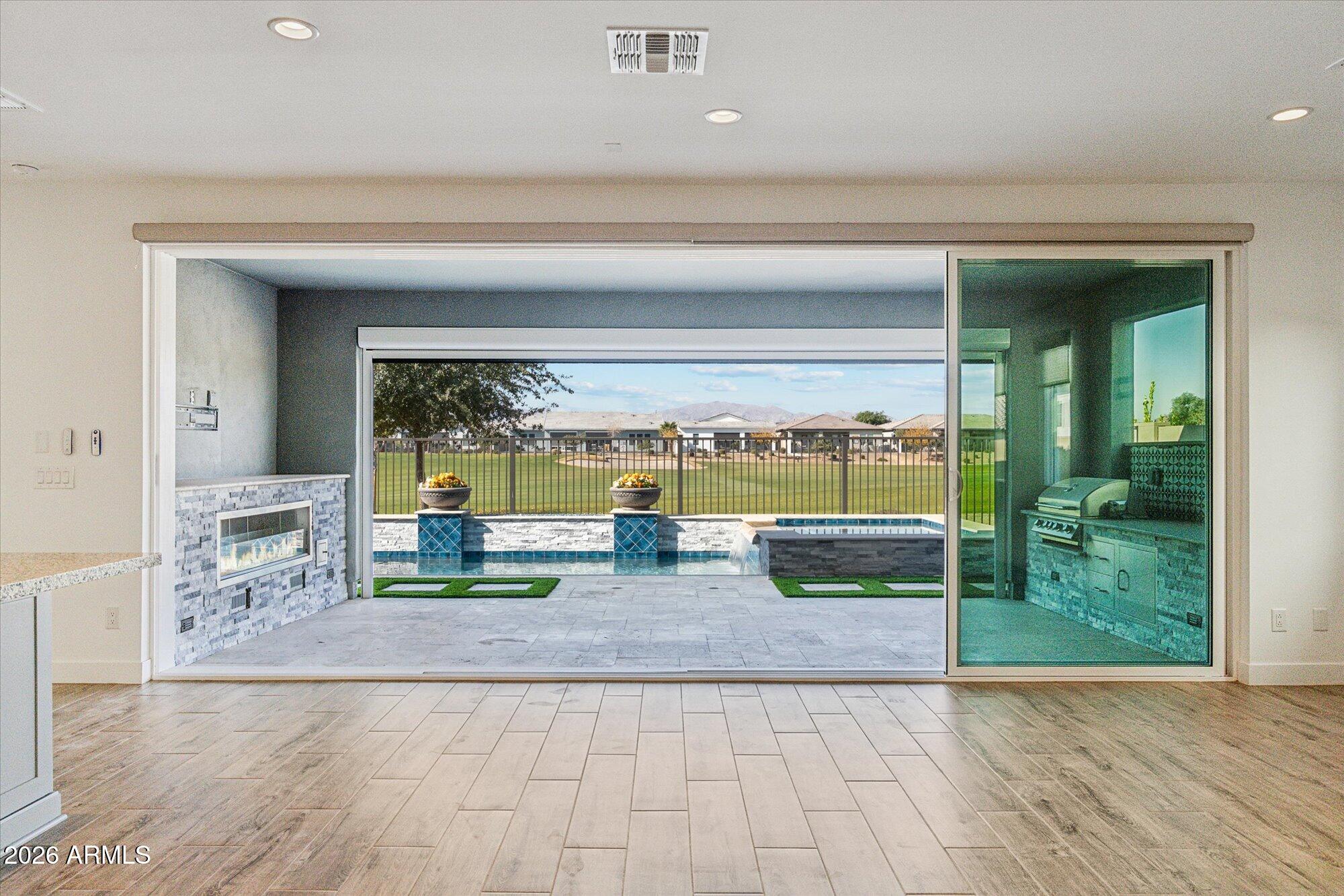 Sterling Grove - Residential