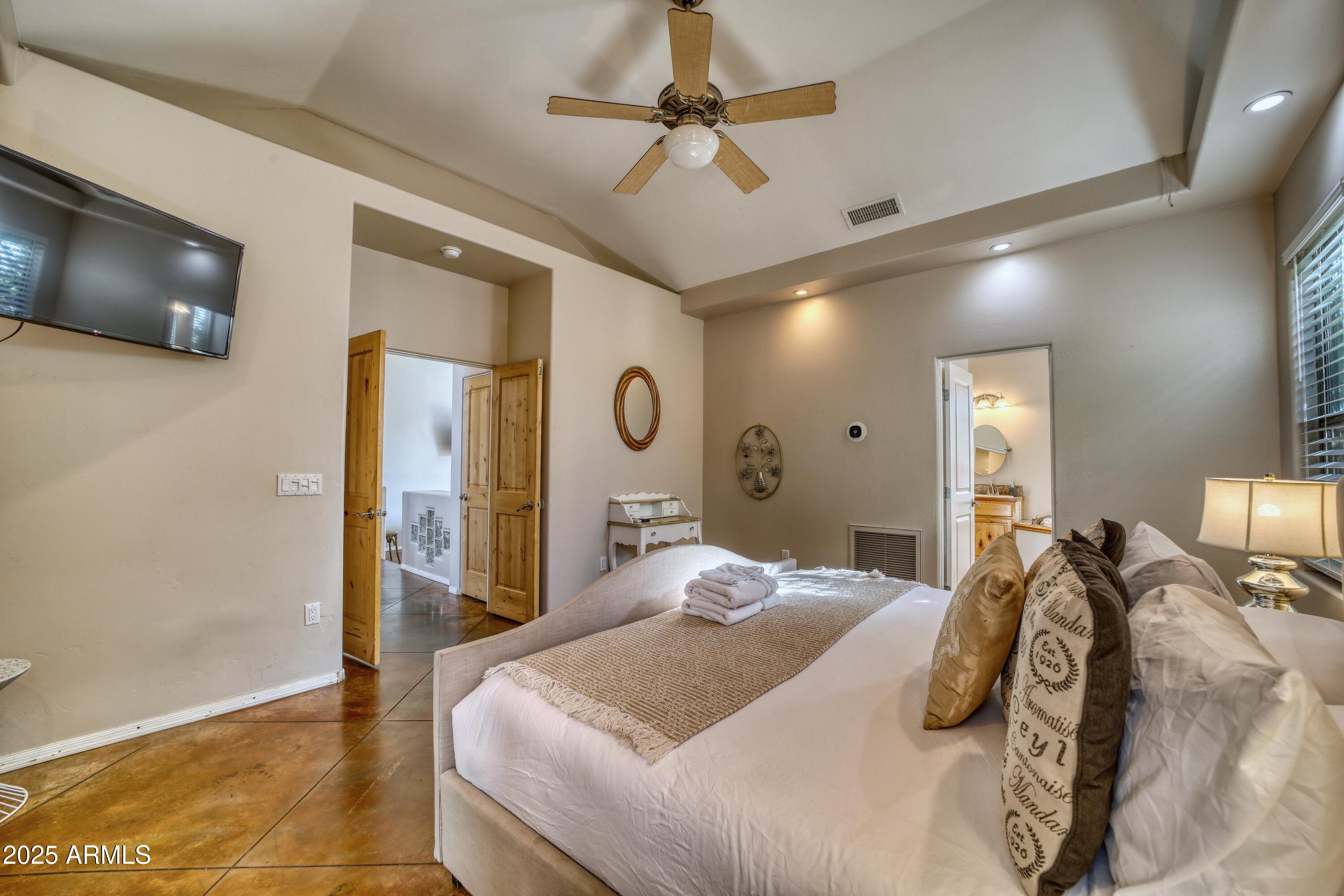 Rancho Rojo - Residential