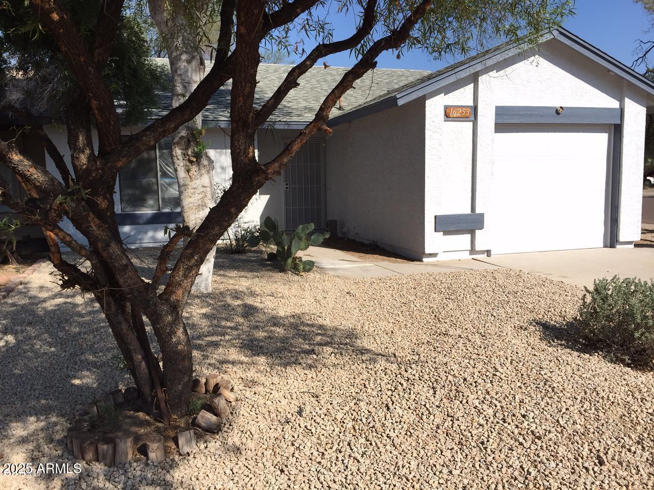 SUNCREST VILLAS EAST UNIT 2 - Residential Lease