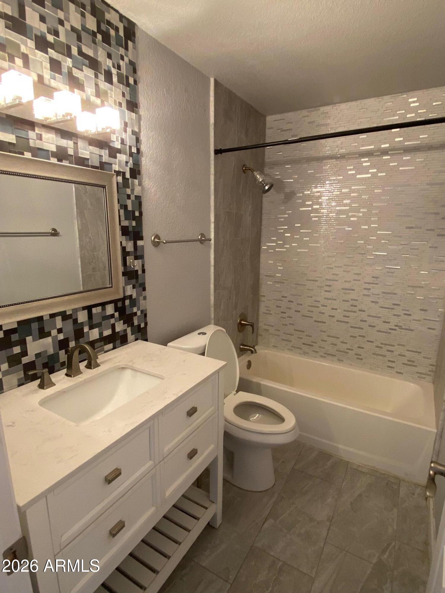 SUNCREST VILLAS EAST UNIT 2 - Residential Lease