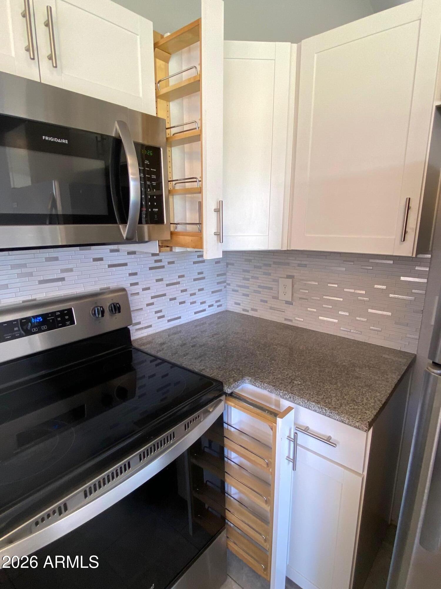 SUNCREST VILLAS EAST UNIT 2 - Residential Lease