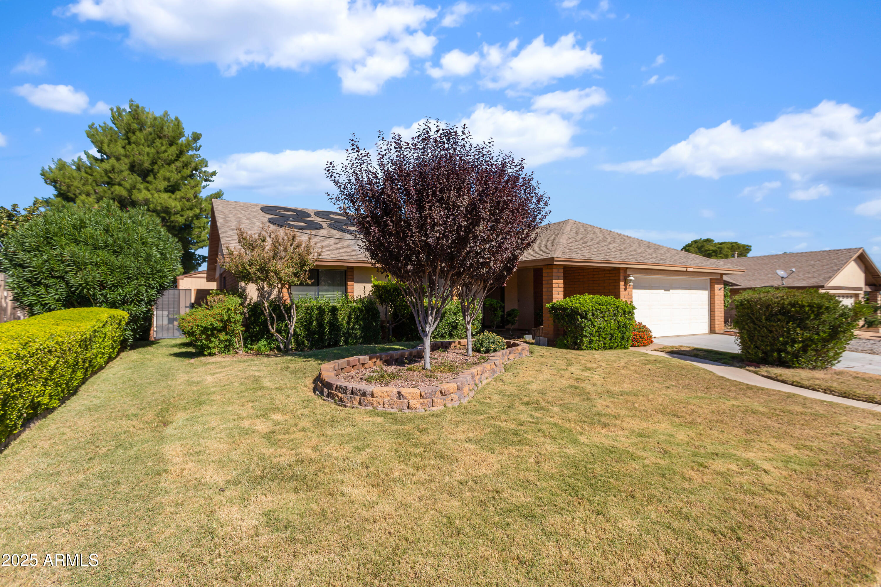 VILLAGE GREEN - Residential