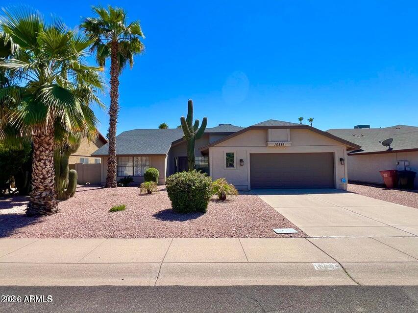 Beautifully renovated single-level home available for lease! This move-in-ready property has been extensively updated and features a new roof (2021), fresh interior and exterior paint, and professionally landscaped front and back yards. Landscape maintenance for both front and back yards is included in the rent.

Inside, you'll find a bright, modern white kitchen with soft-close cabinetry, quartz countertops, a stunning waterfall island, and stainless steel appliances. Soaring ceilings and porcelain tile flooring enhance the spacious, open-concept feel throughout the home.

The remodeled bathrooms showcase contemporary finishes, updated fixtures, and stylish shower surrounds. Conveniently located near shopping, dining, and the renowned Mayo Clinic, with easy access to Loop 101. No HOA!