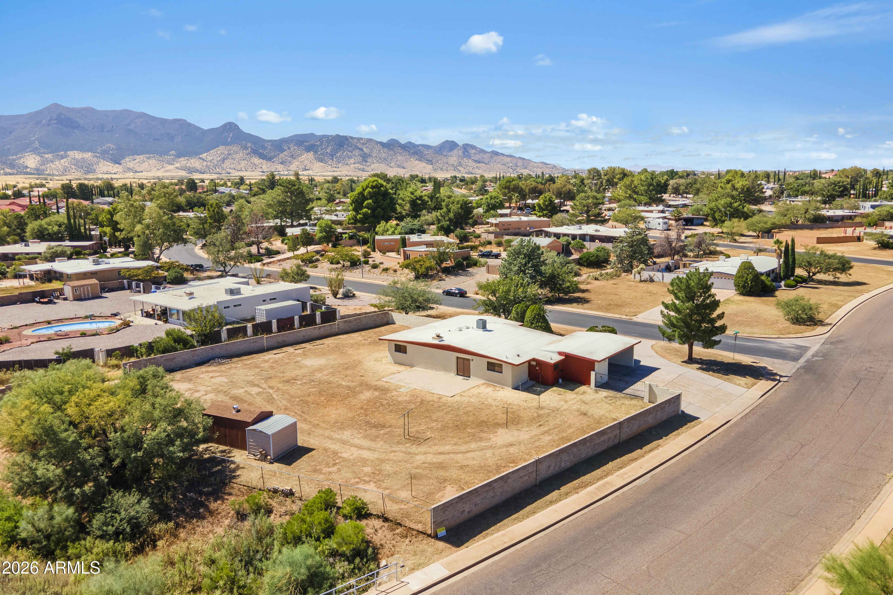 TOWN & COUNTRY ESTATES 4 - Residential