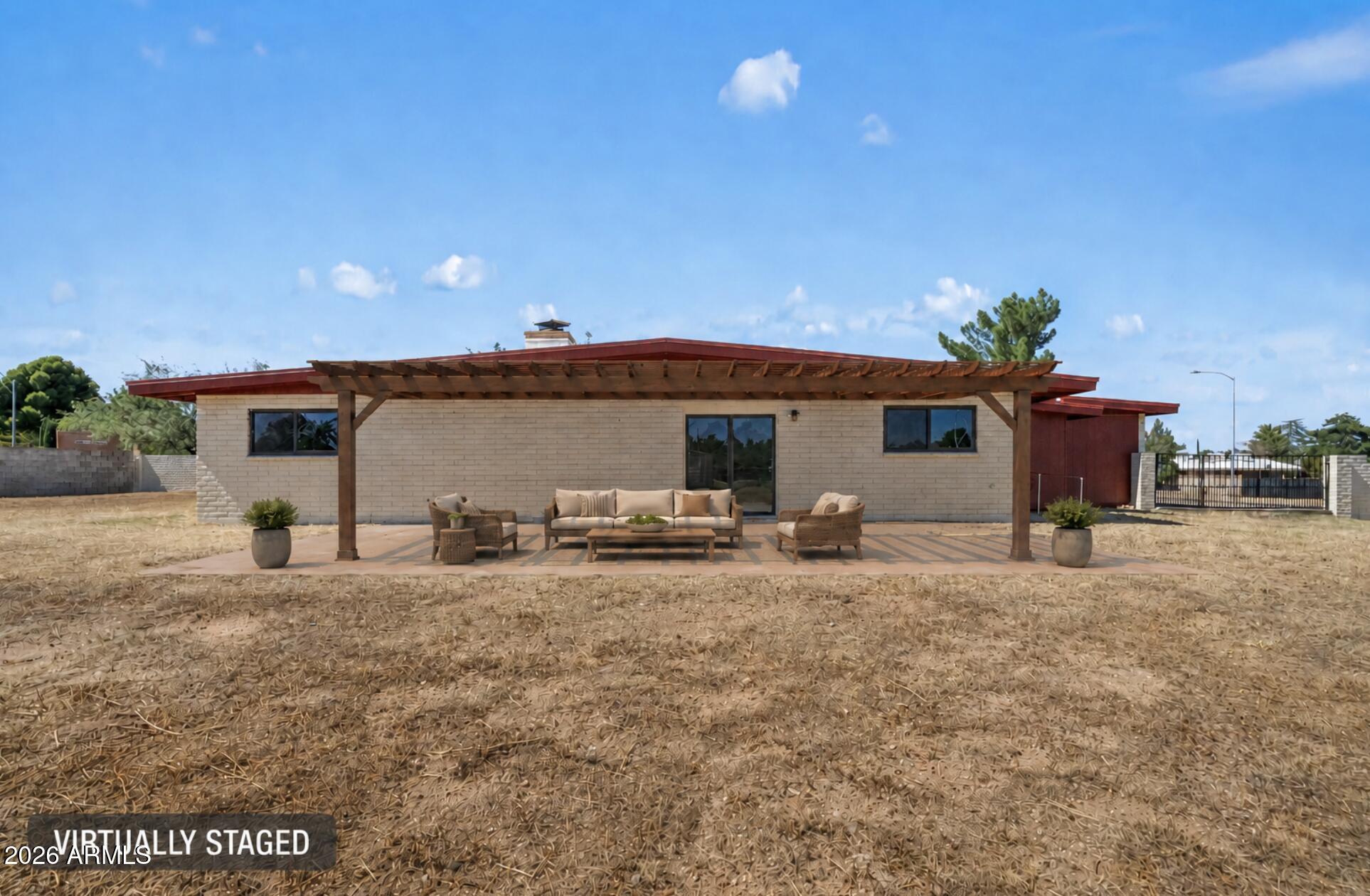 TOWN & COUNTRY ESTATES 4 - Residential