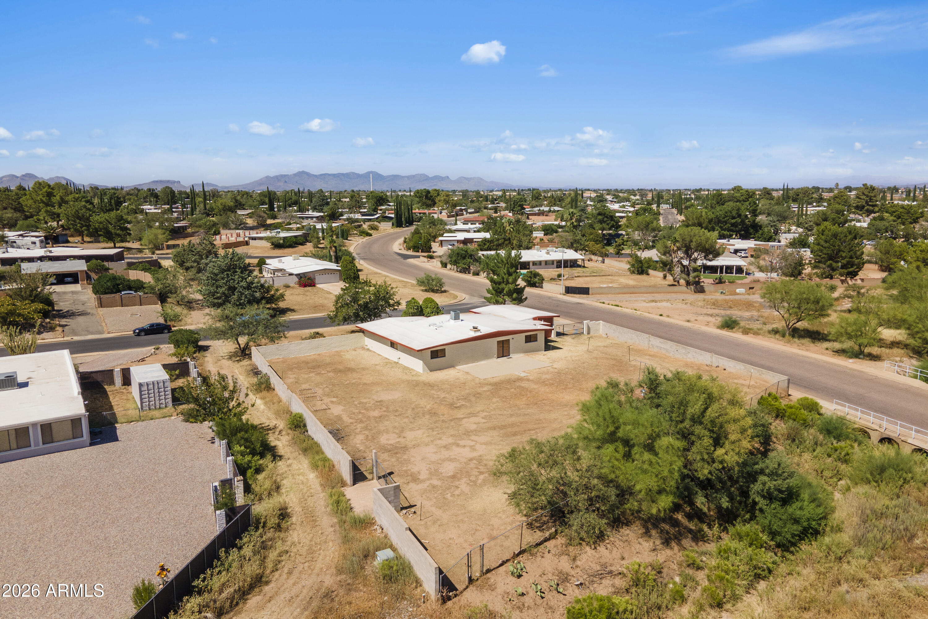 TOWN & COUNTRY ESTATES 4 - Residential