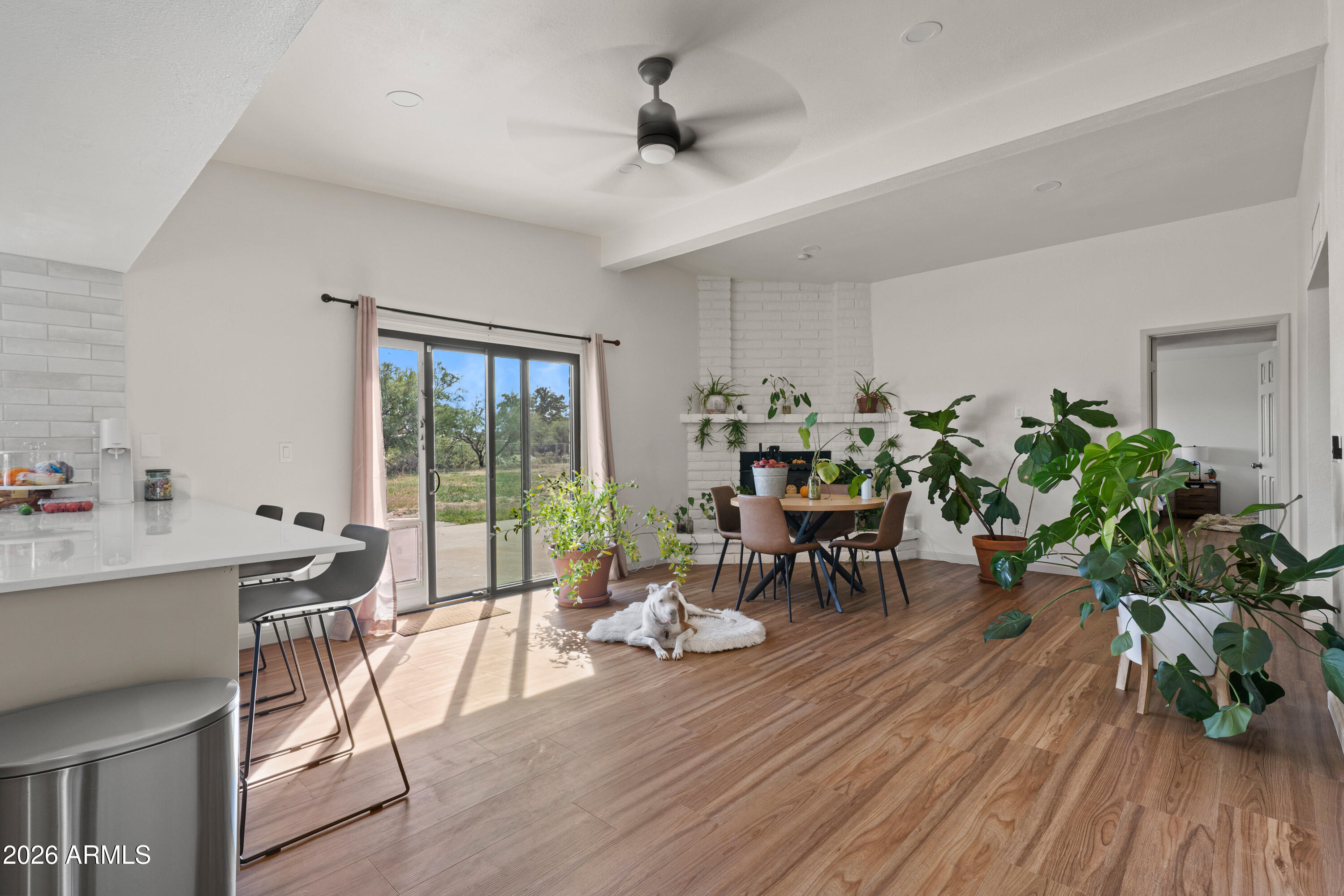 TOWN & COUNTRY ESTATES 4 - Residential