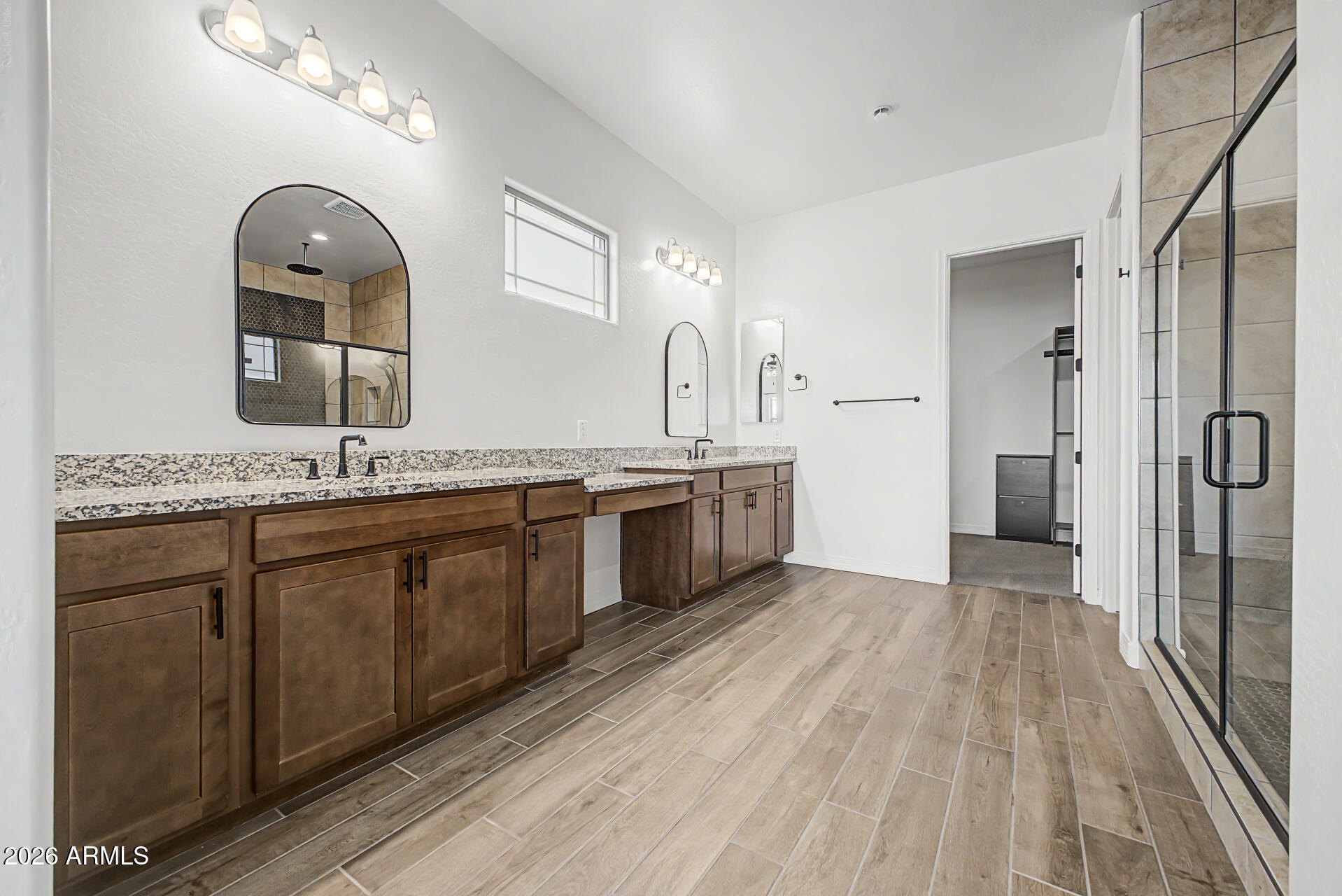 NORTH CREEK - Residential