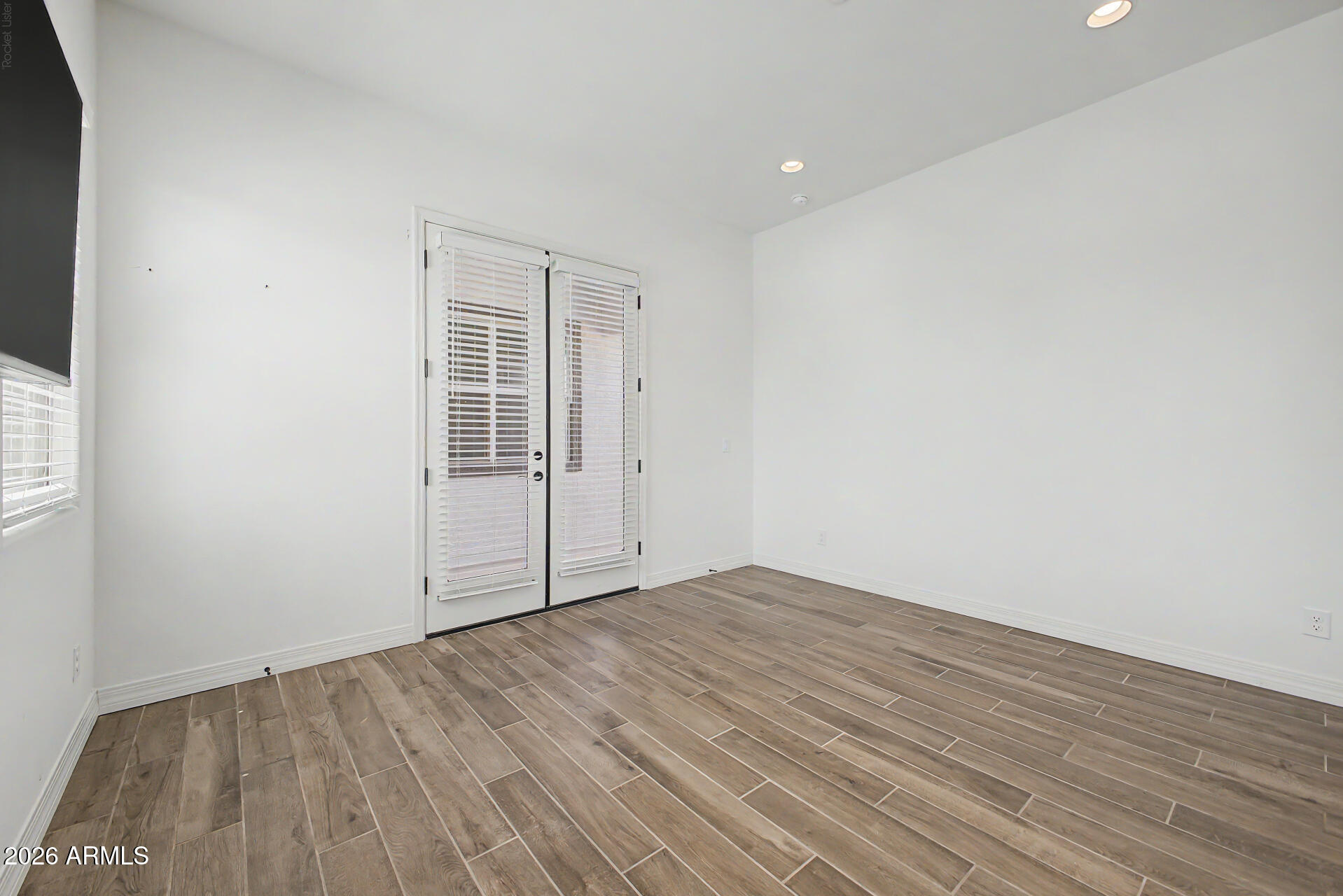 NORTH CREEK - Residential
