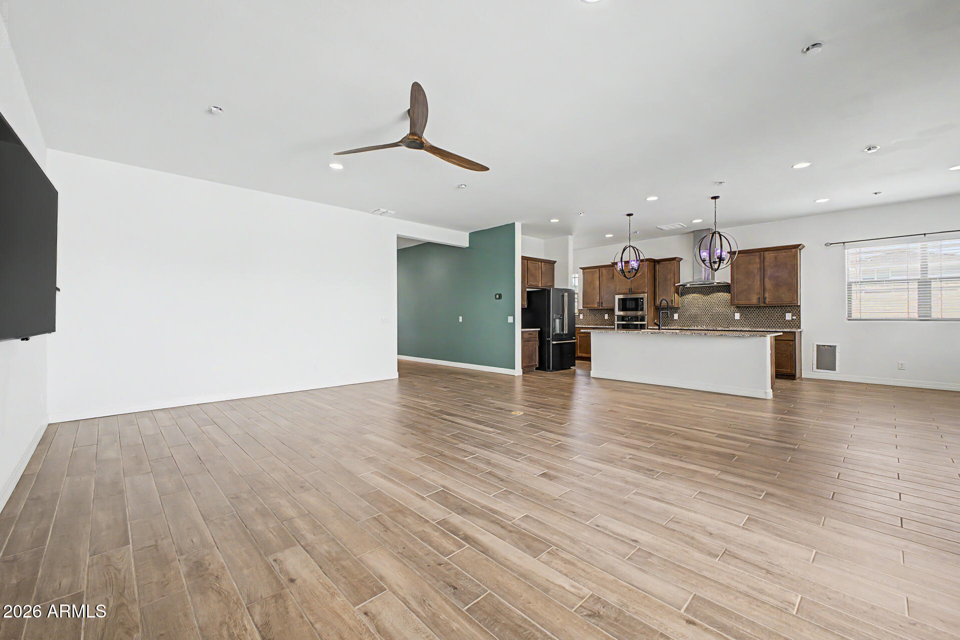 NORTH CREEK - Residential