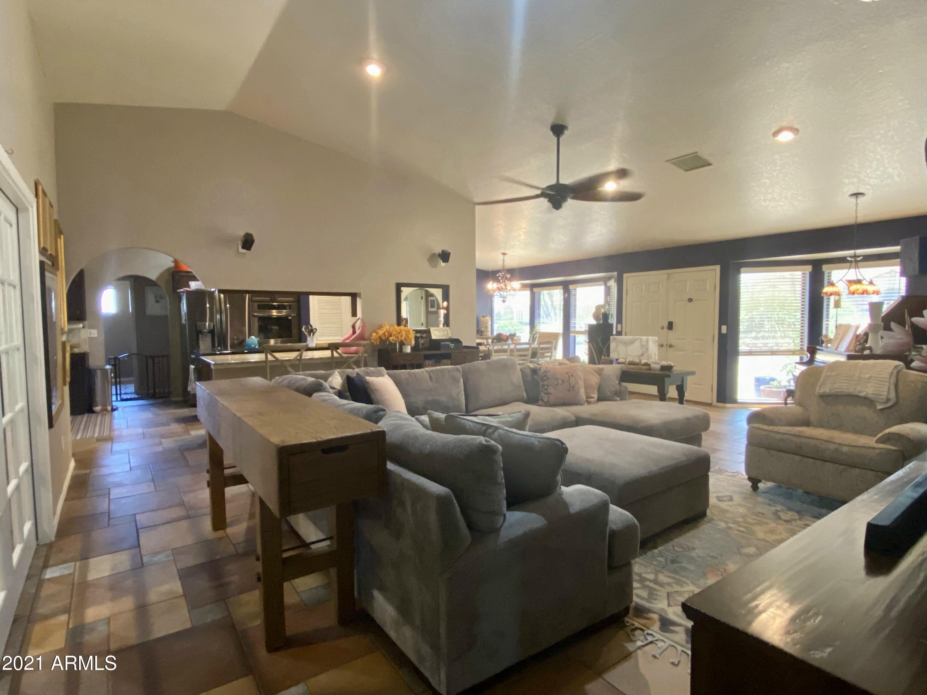 MOUNTAIN SHADOWS PHASE C - Residential