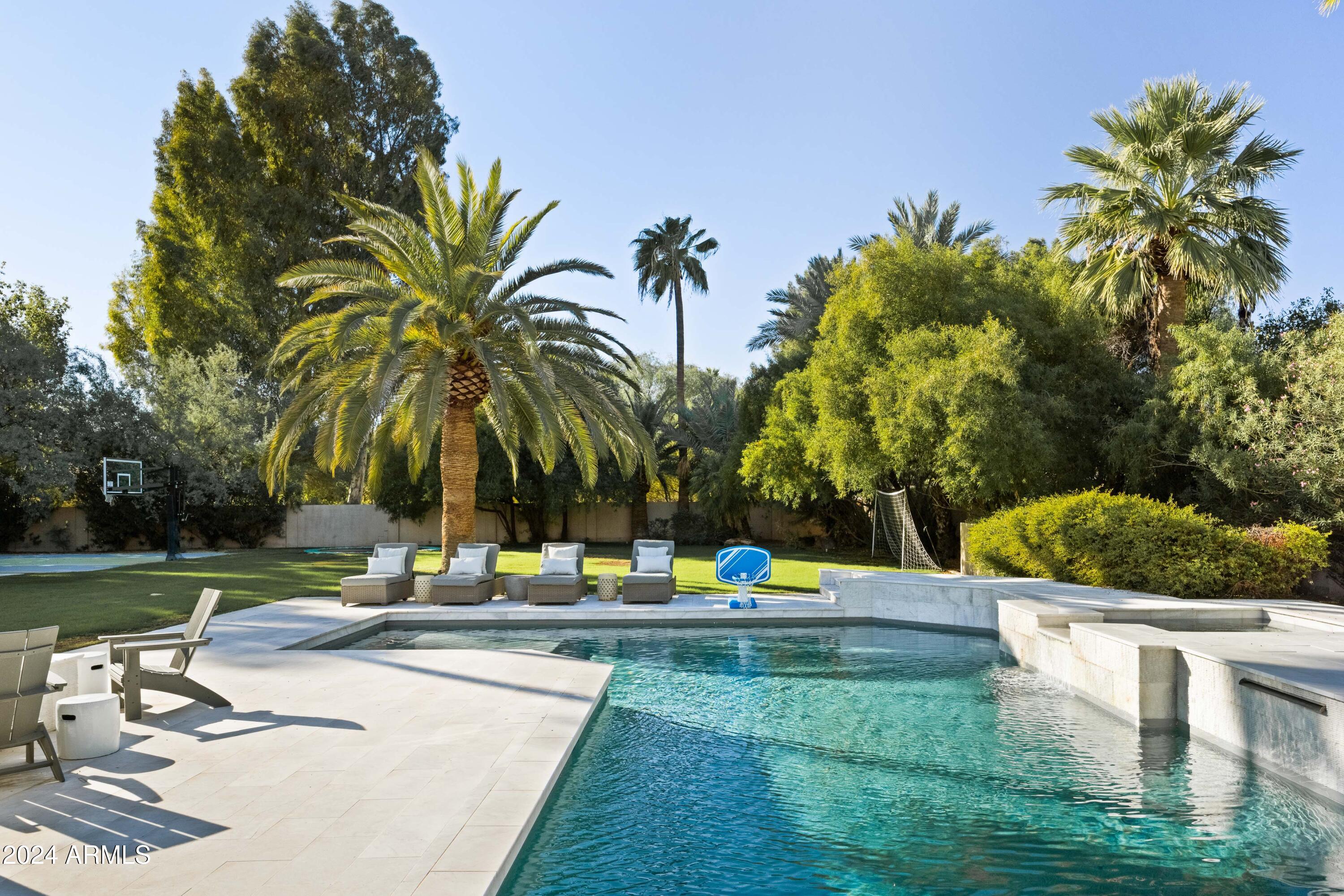 DOUBLETREE RANCHOS 2 - Residential