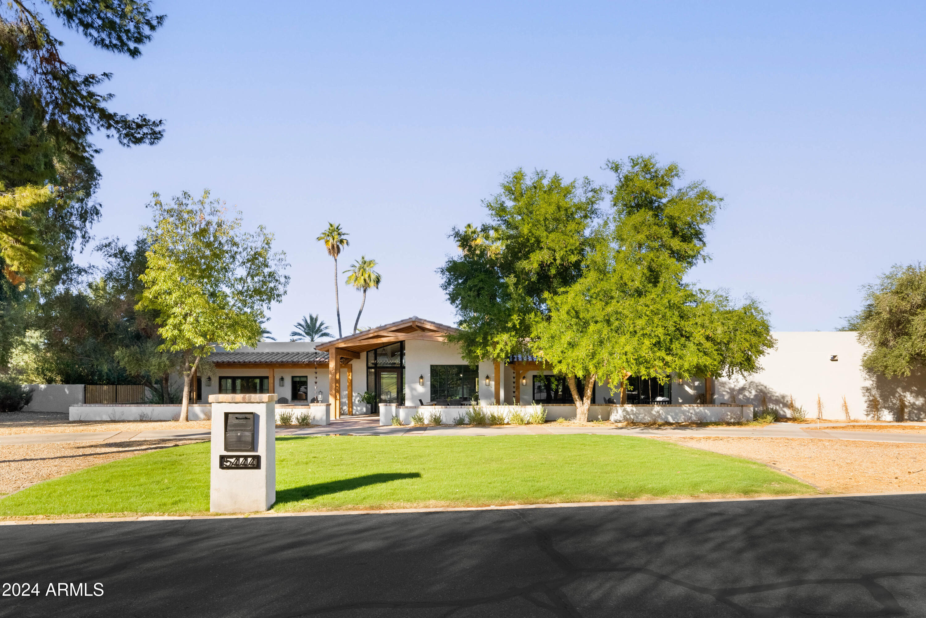 DOUBLETREE RANCHOS 2 - Residential