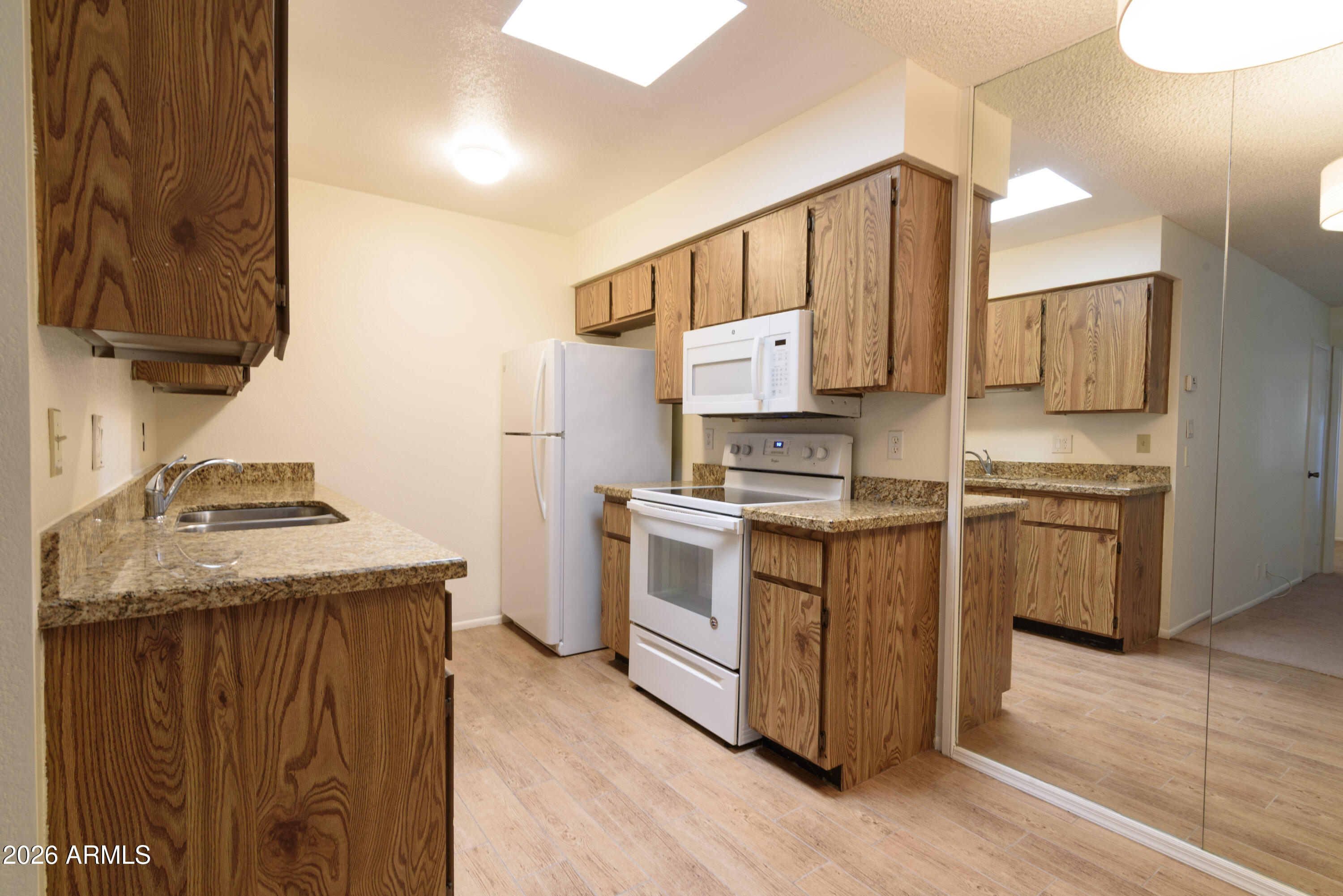 COUNTRY MEADOWS TOWNHOUSES - Residential
