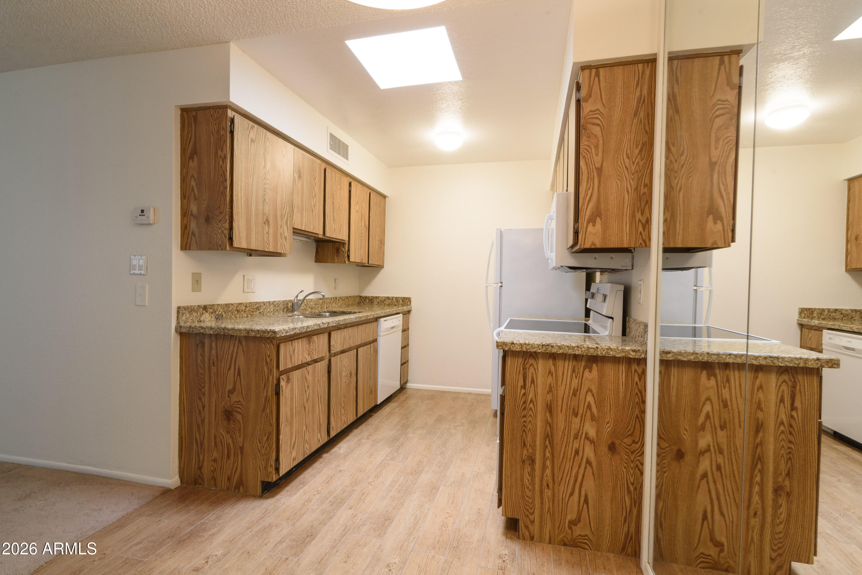 COUNTRY MEADOWS TOWNHOUSES - Residential