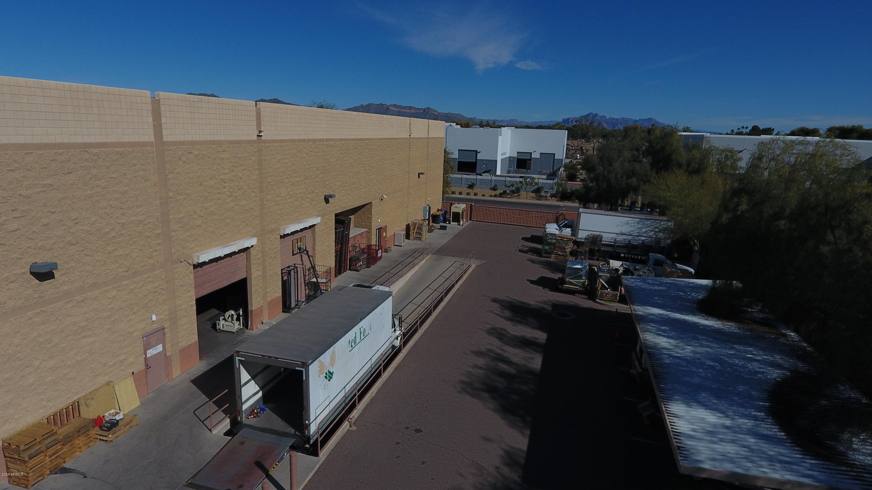 FALCON COMMERCE PARK - Commercial Sale