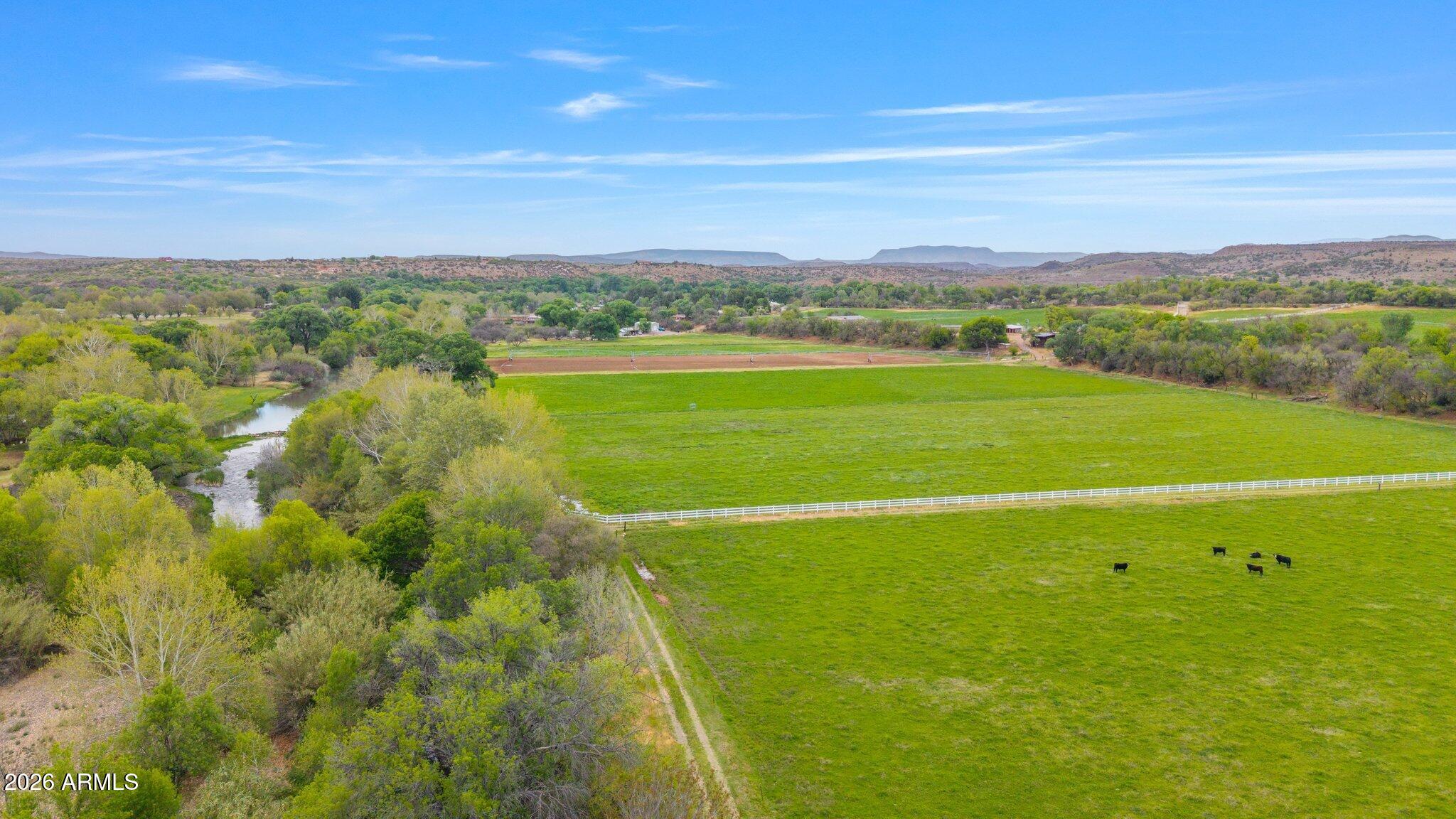 RIO BONITO RANCH - Land