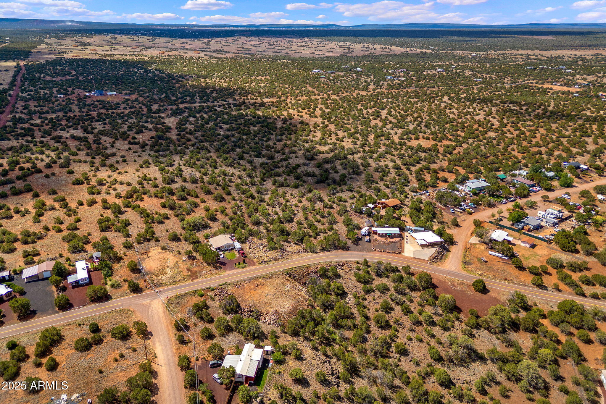 WHITE MOUNTAIN LAKES UNIT 11 - Land