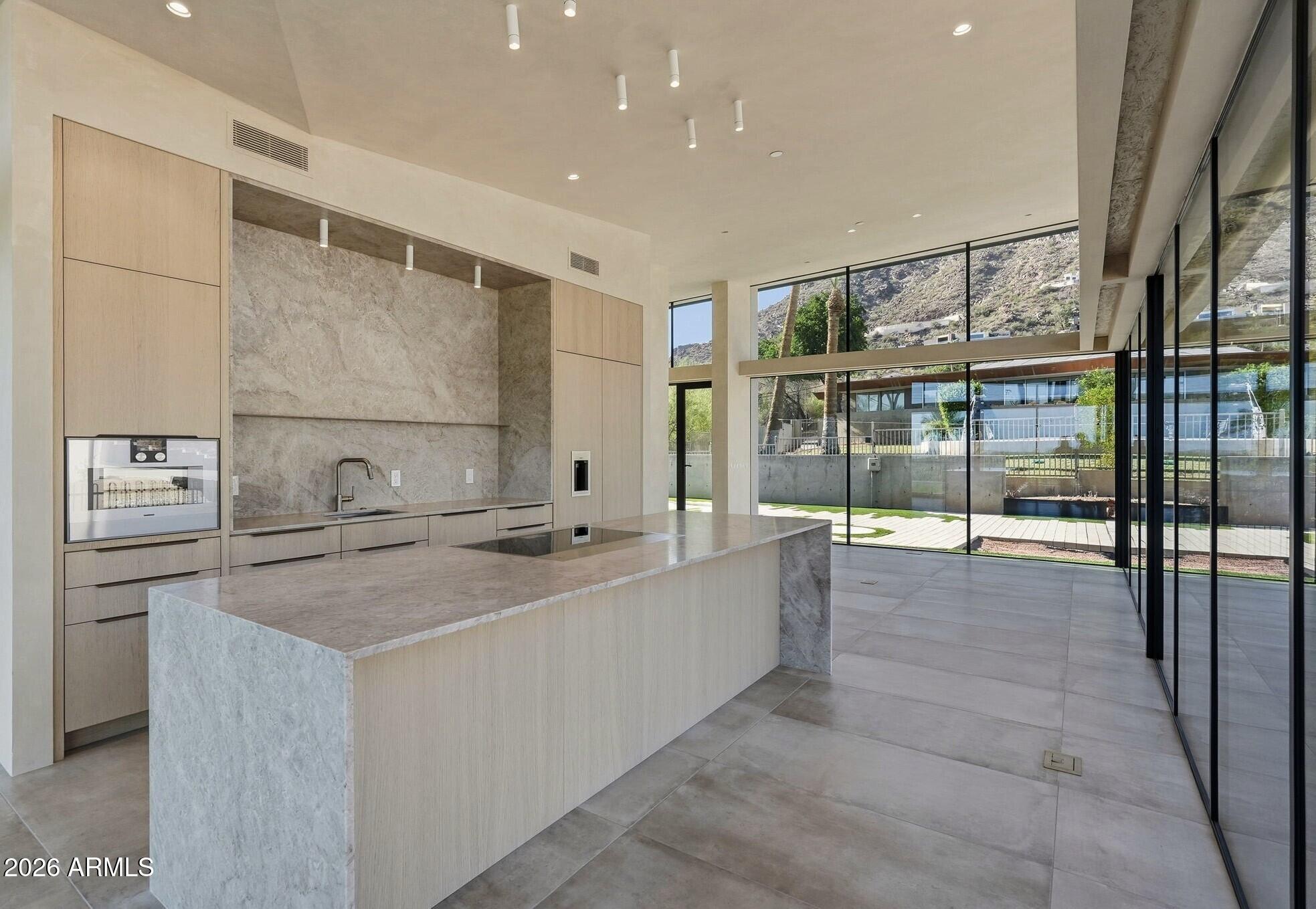HIGHLANDS - Residential