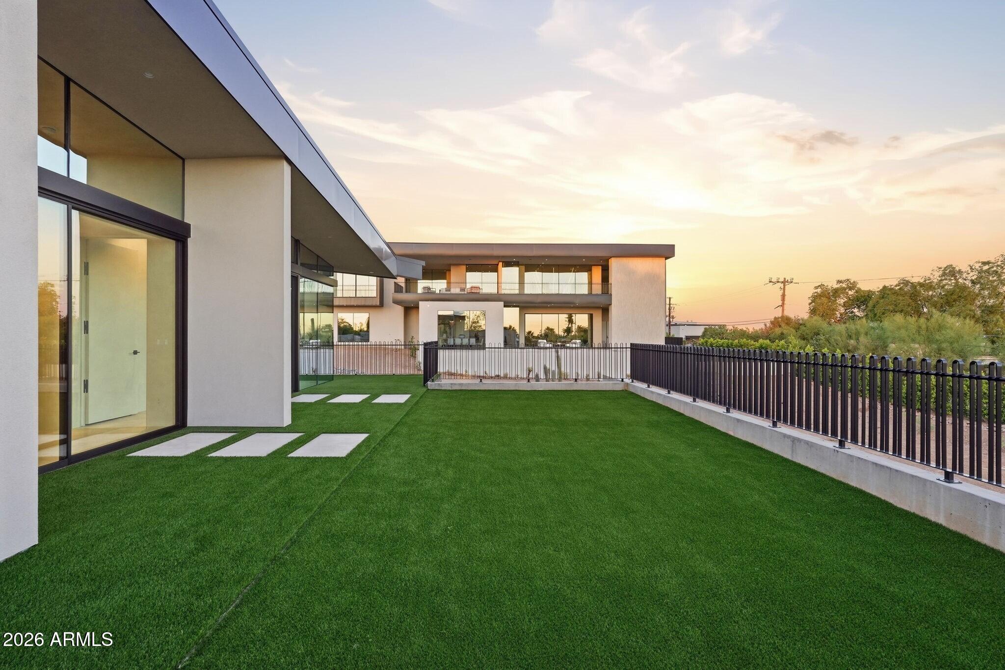 HIGHLANDS - Residential