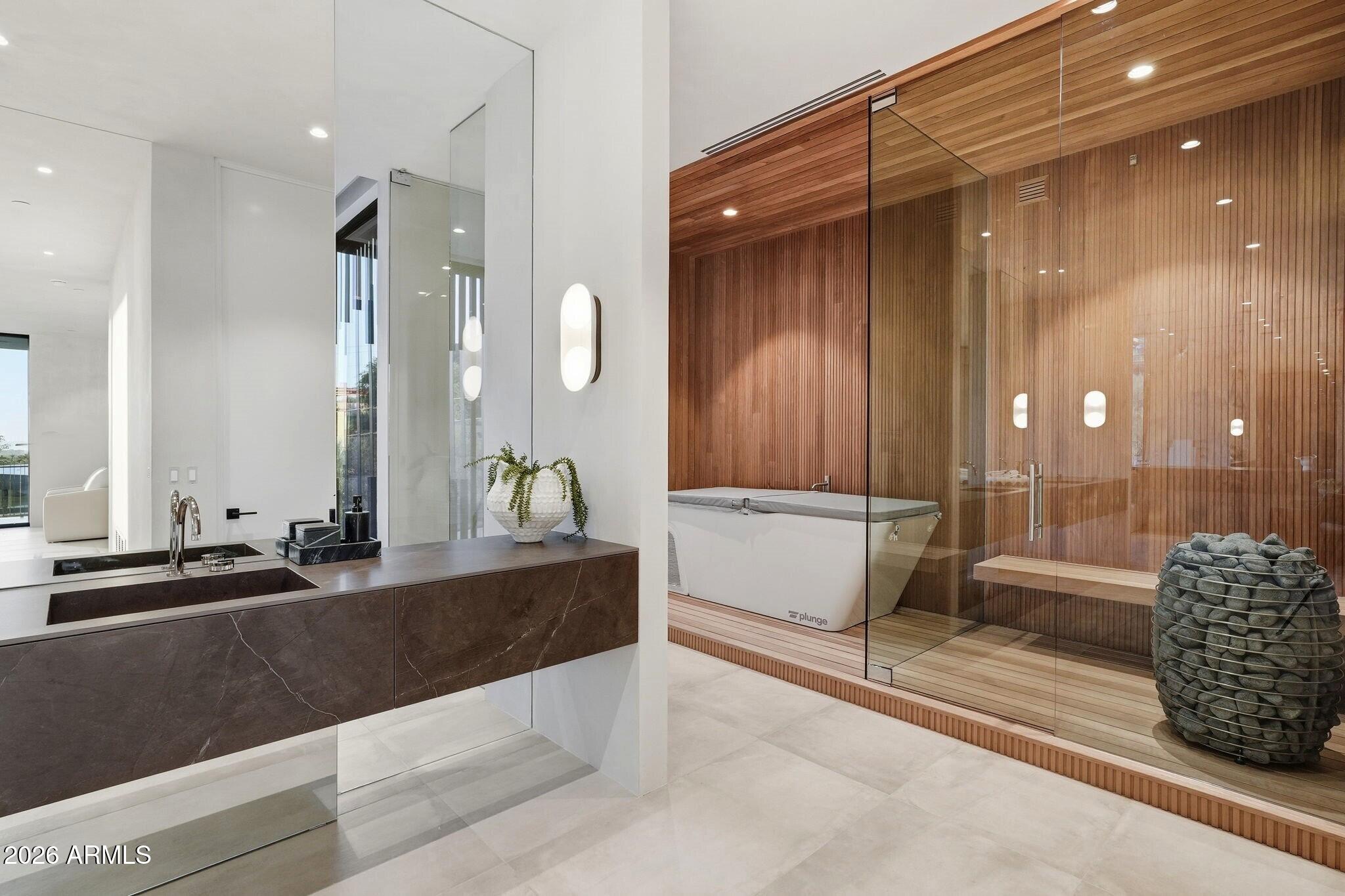 HIGHLANDS - Residential