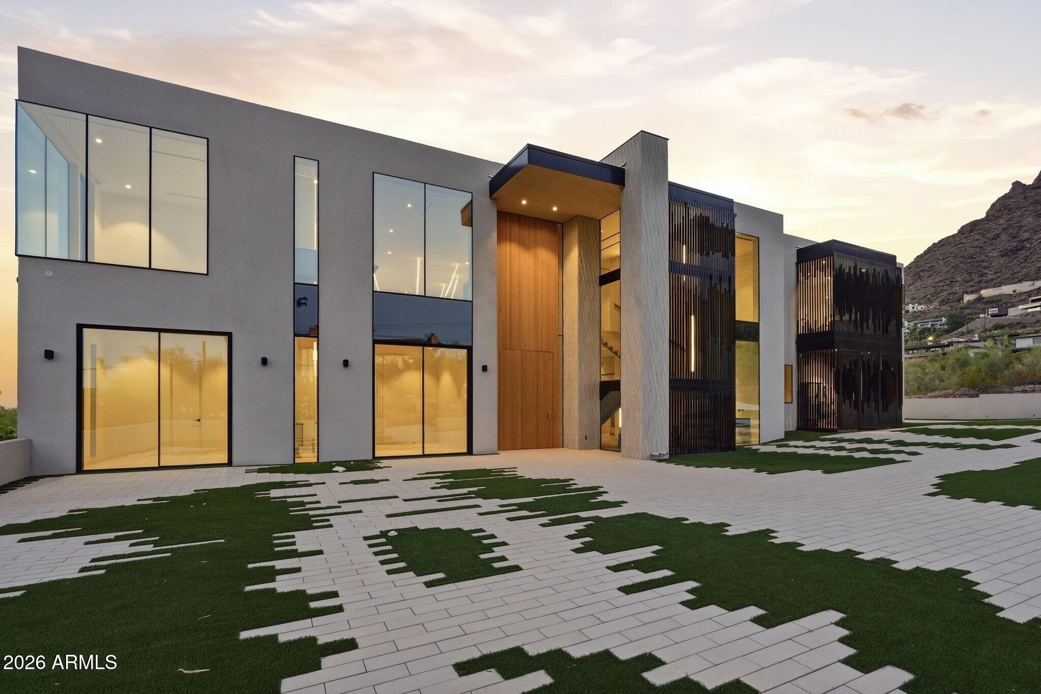 HIGHLANDS - Residential