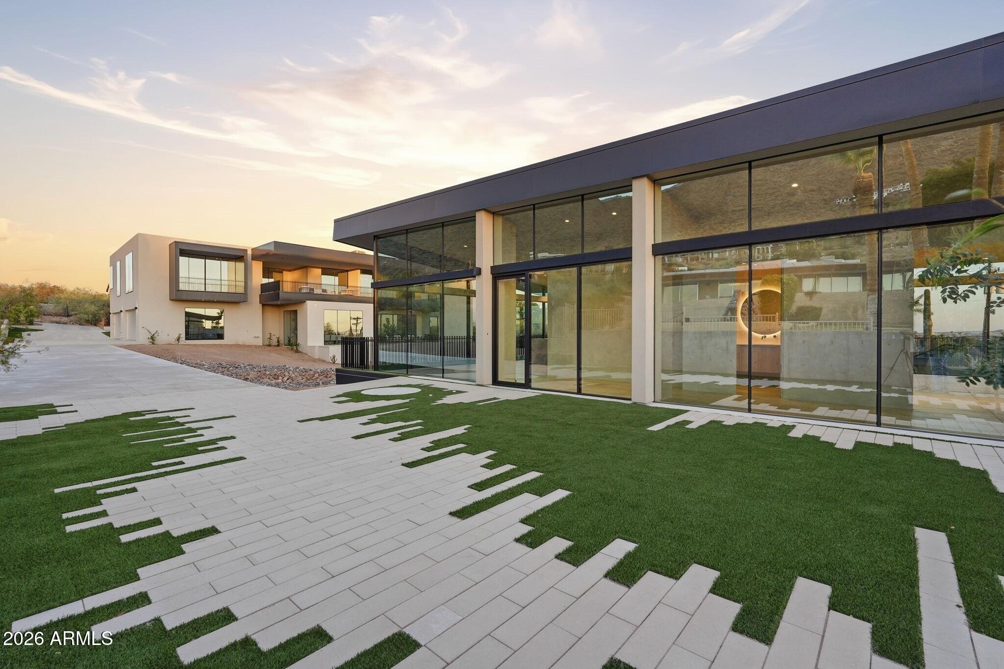 HIGHLANDS - Residential