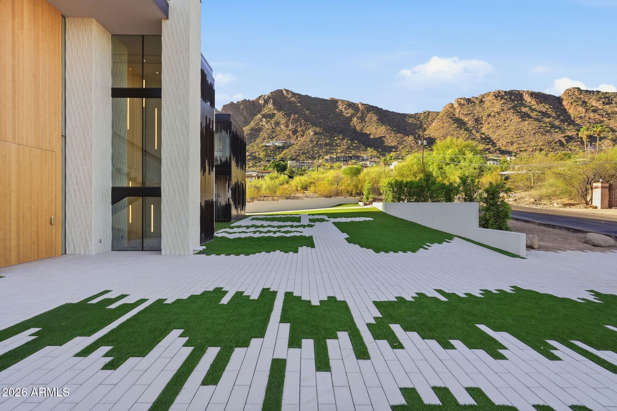 HIGHLANDS - Residential