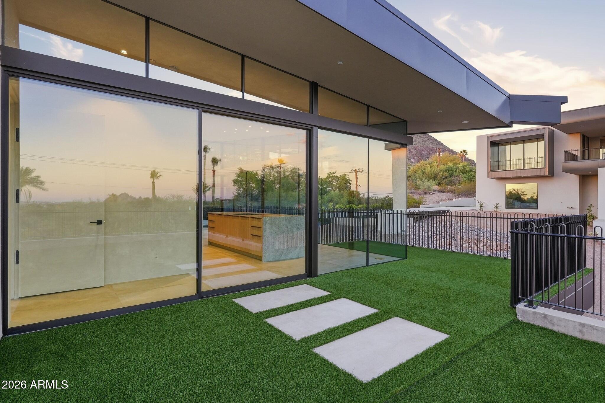 HIGHLANDS - Residential