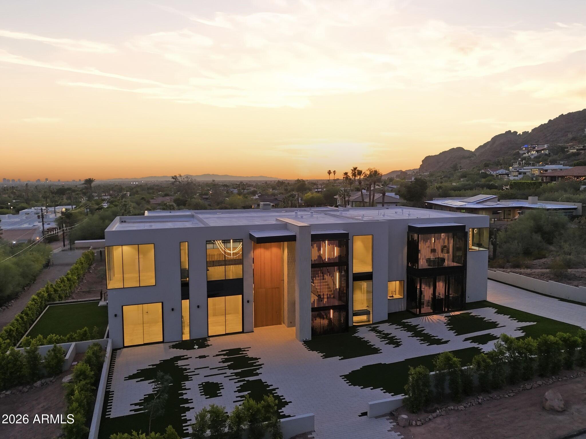 HIGHLANDS - Residential