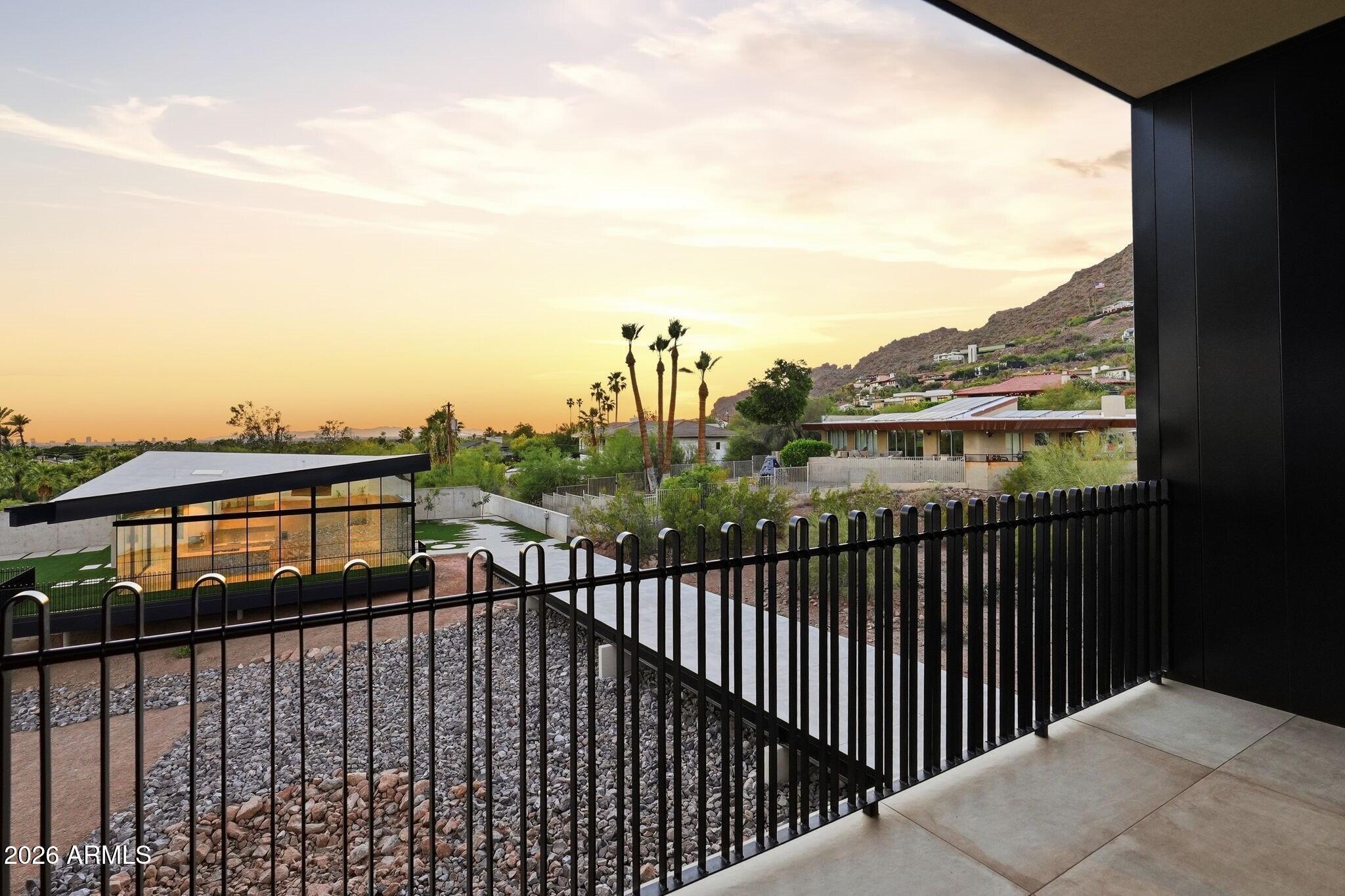 HIGHLANDS - Residential