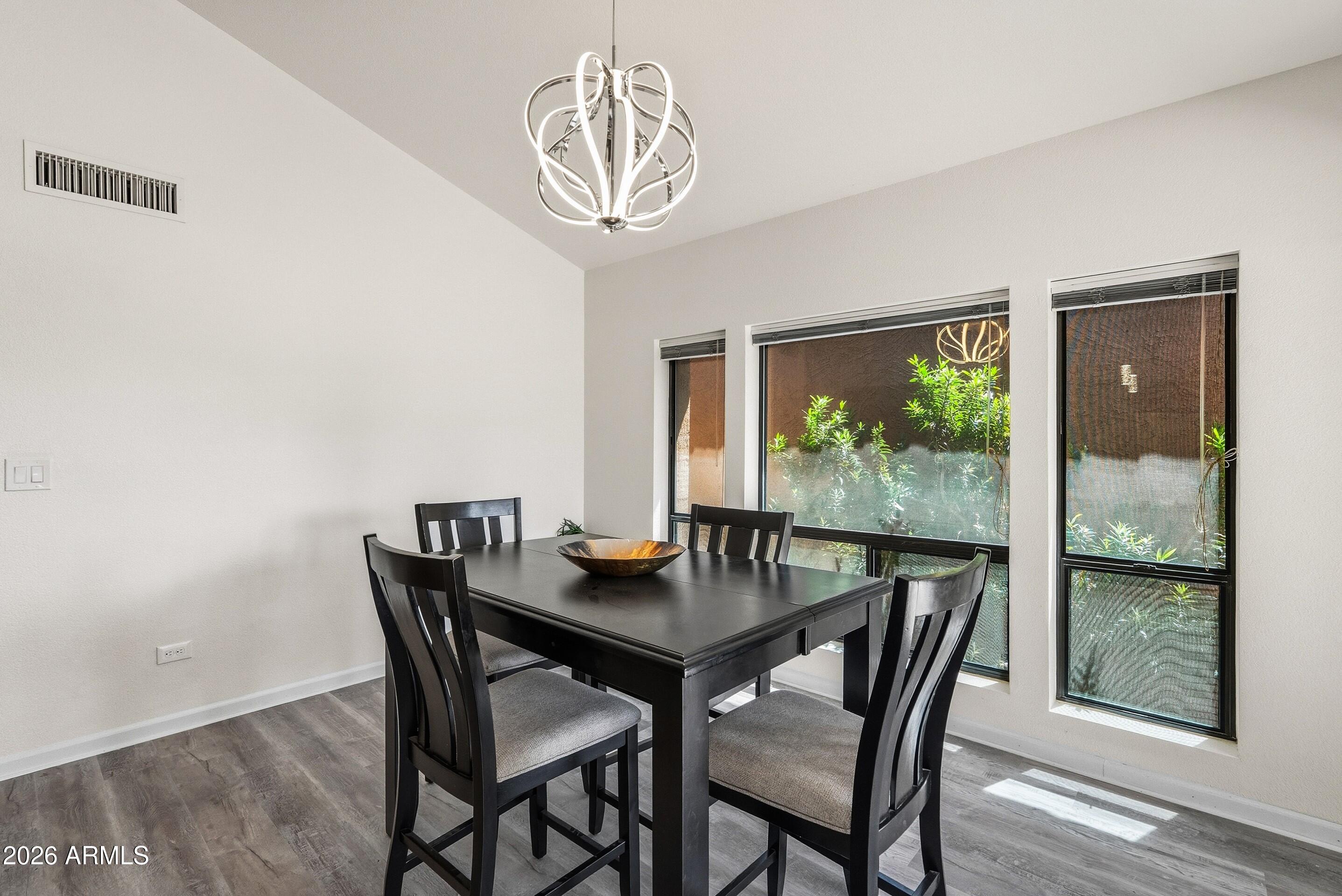POINTE TAPATIO 6 - Residential