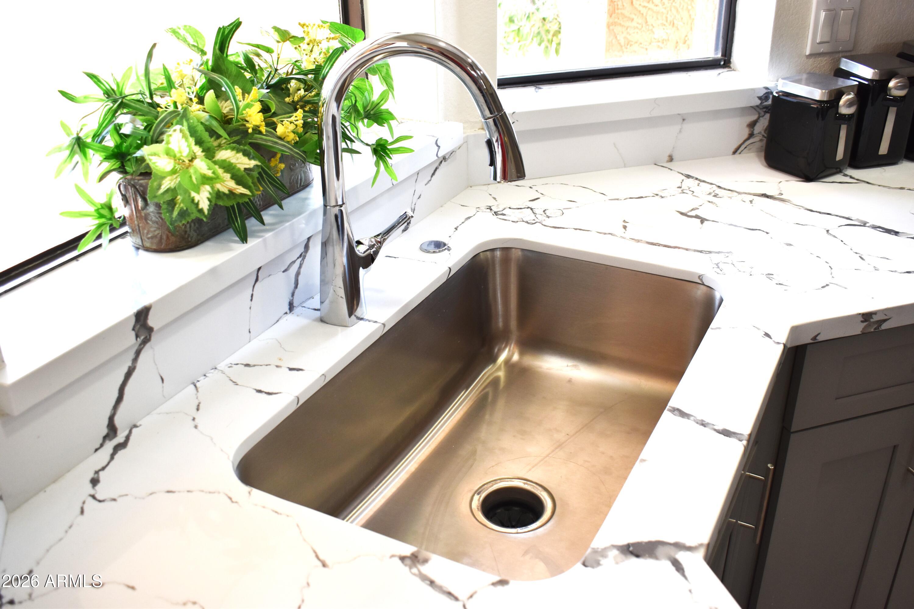 POINTE TAPATIO 6 - Residential