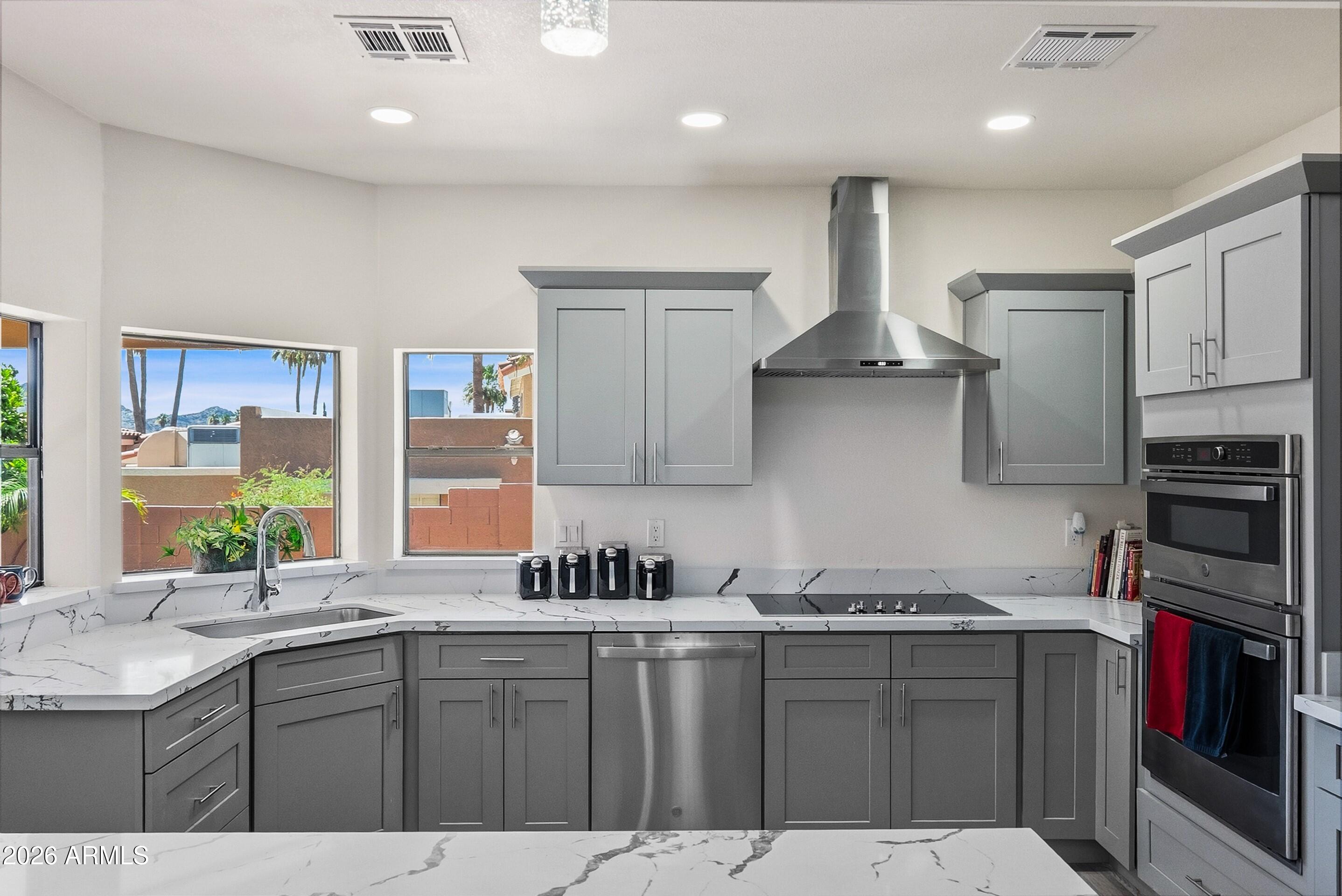 POINTE TAPATIO 6 - Residential
