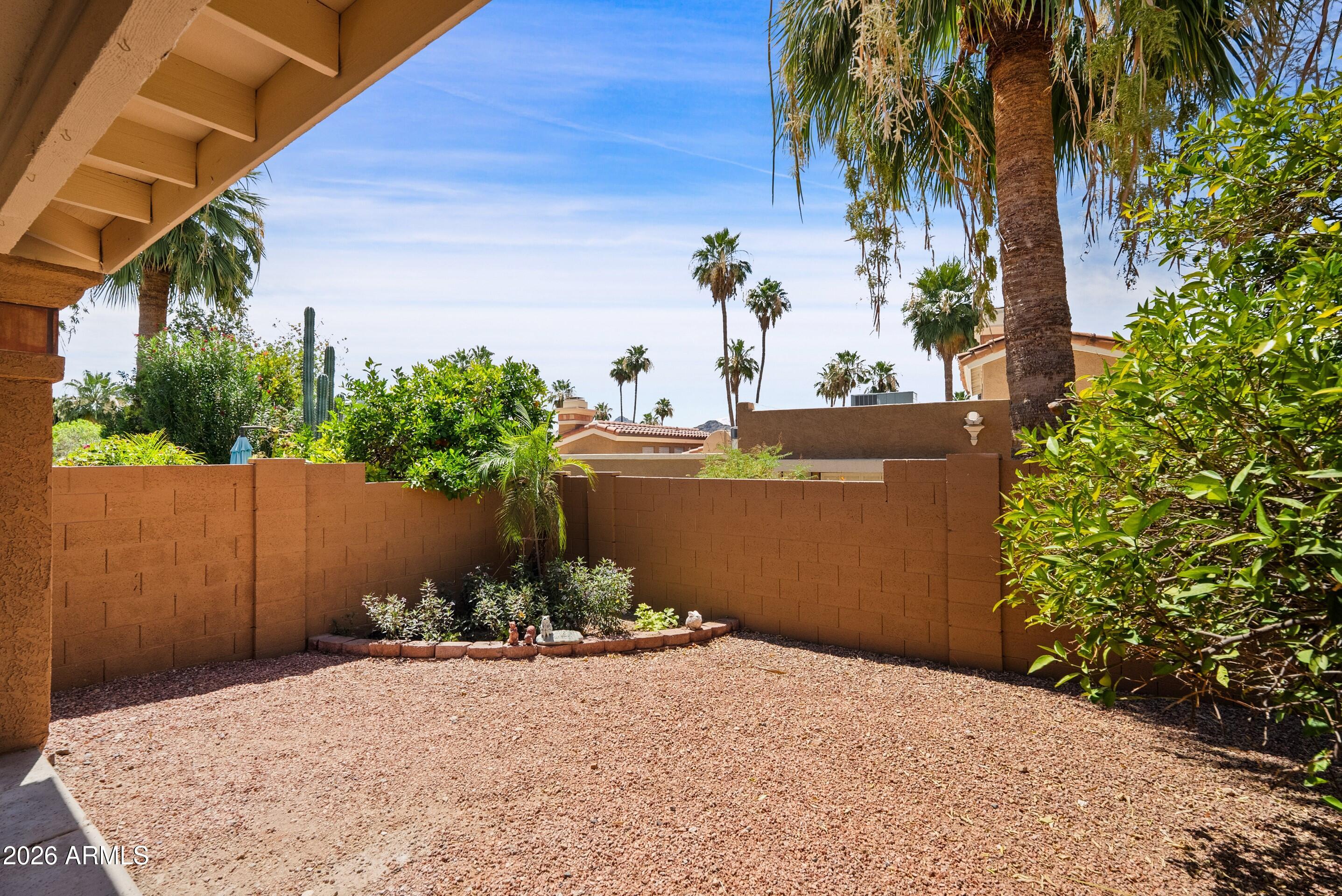 POINTE TAPATIO 6 - Residential