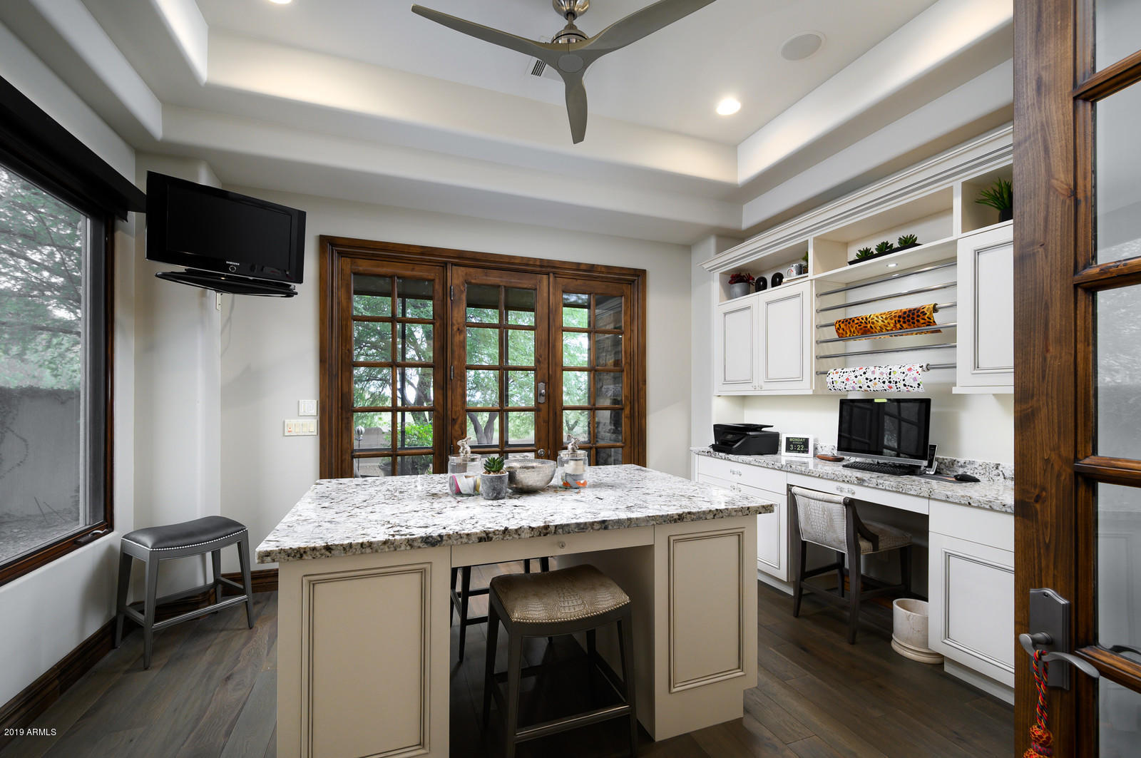 LOST CANYON - Residential