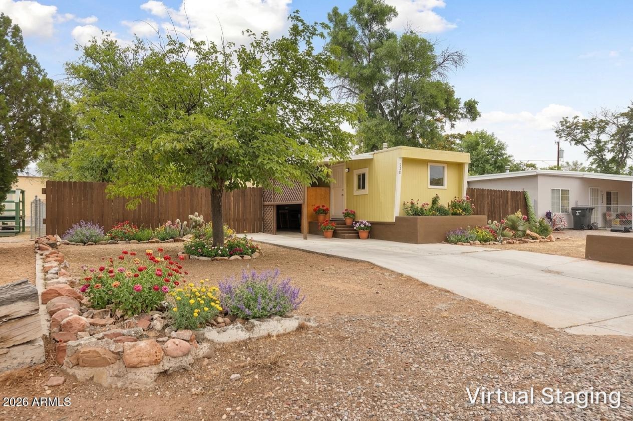 HAPPY HOMES - Residential