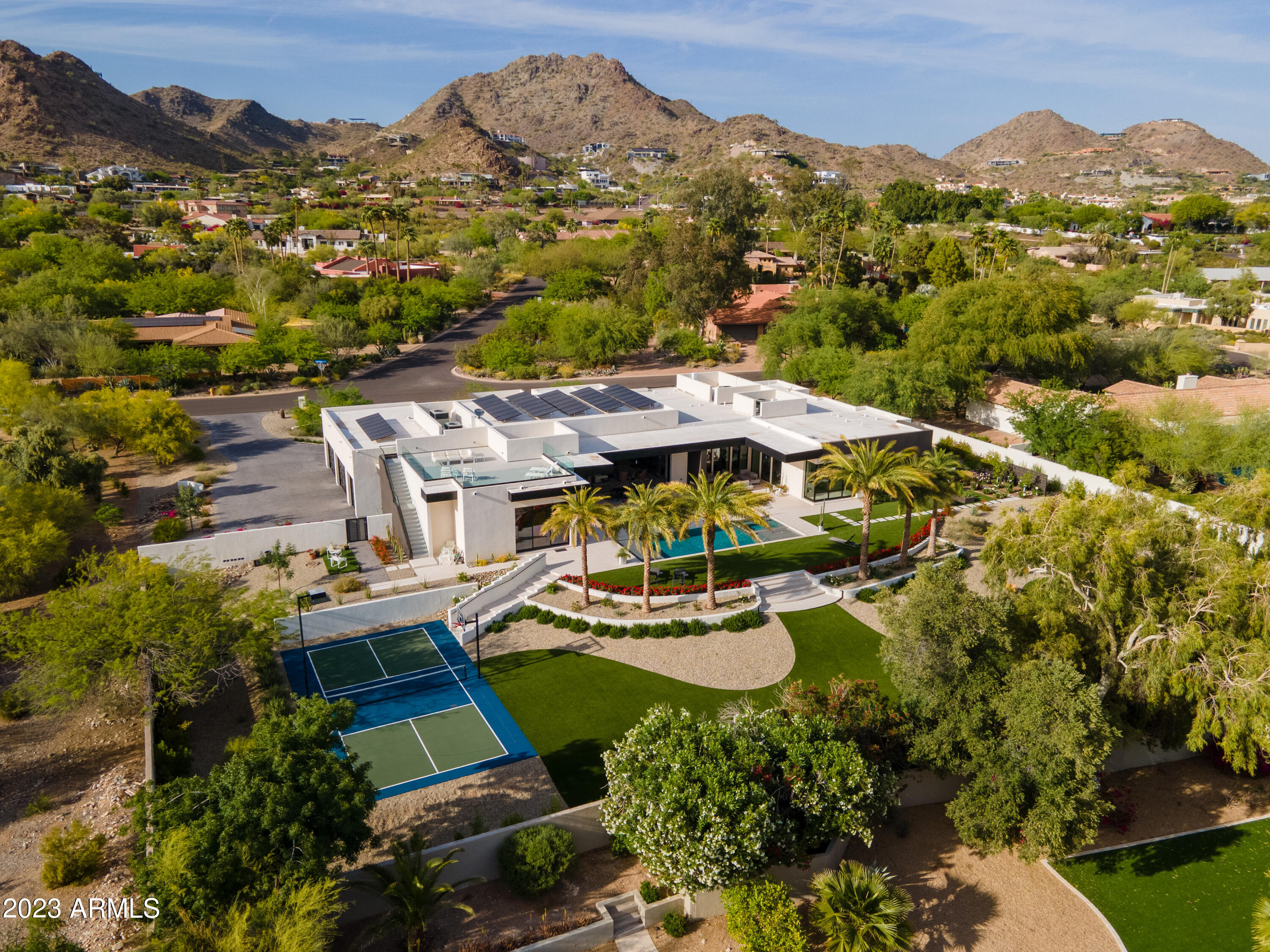 Mirada Los Arcos - Residential