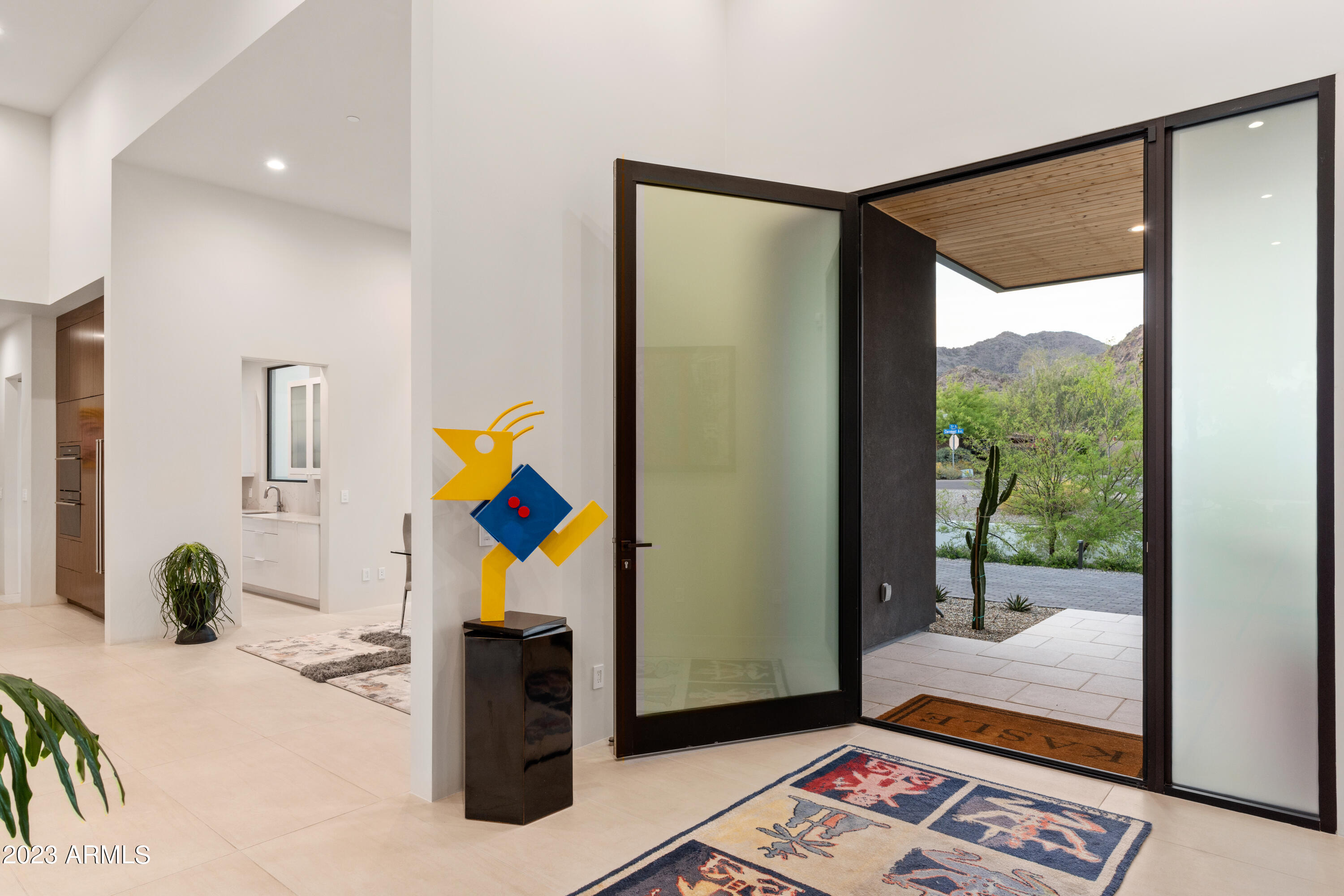 Mirada Los Arcos - Residential
