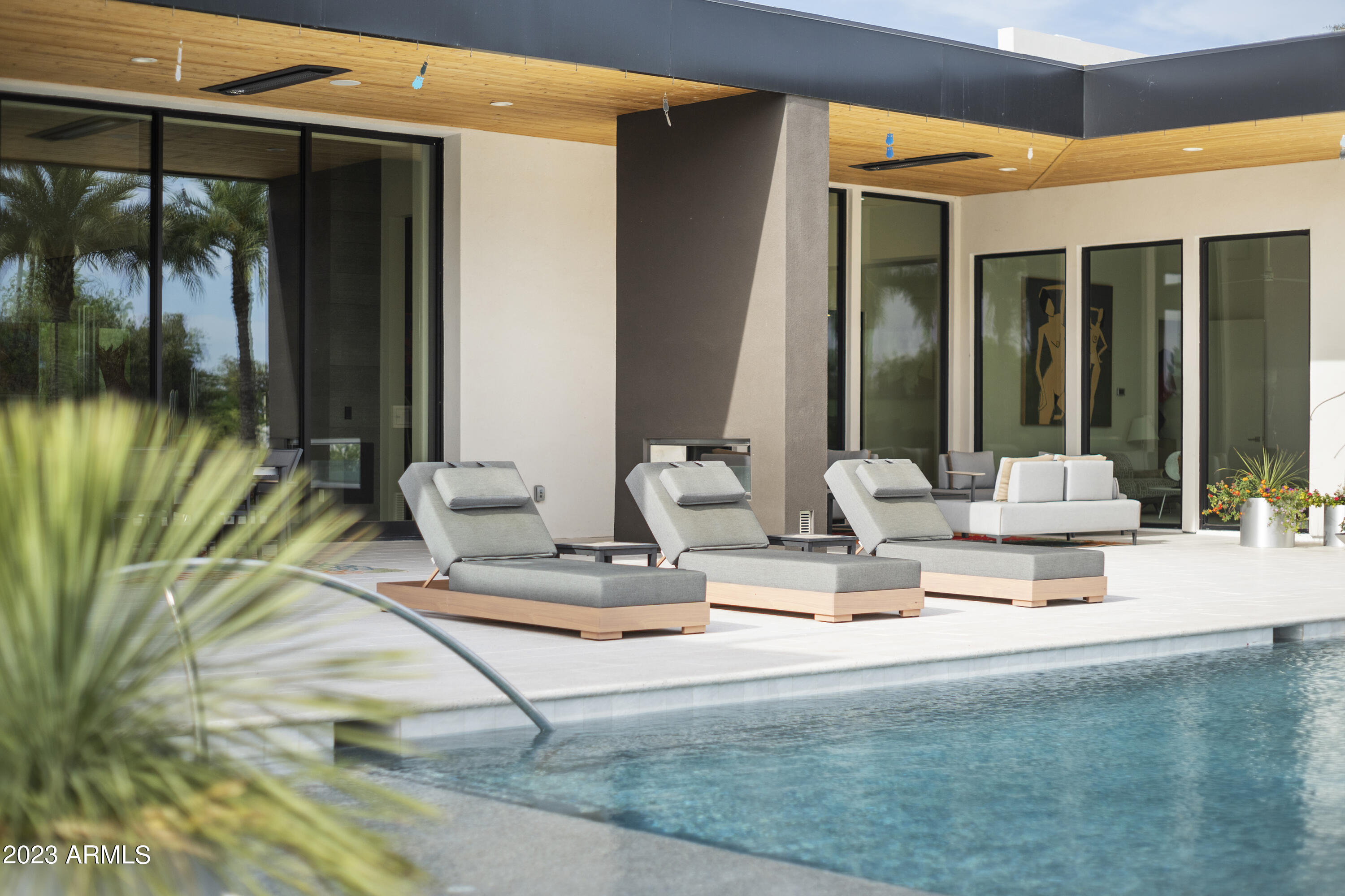 Mirada Los Arcos - Residential