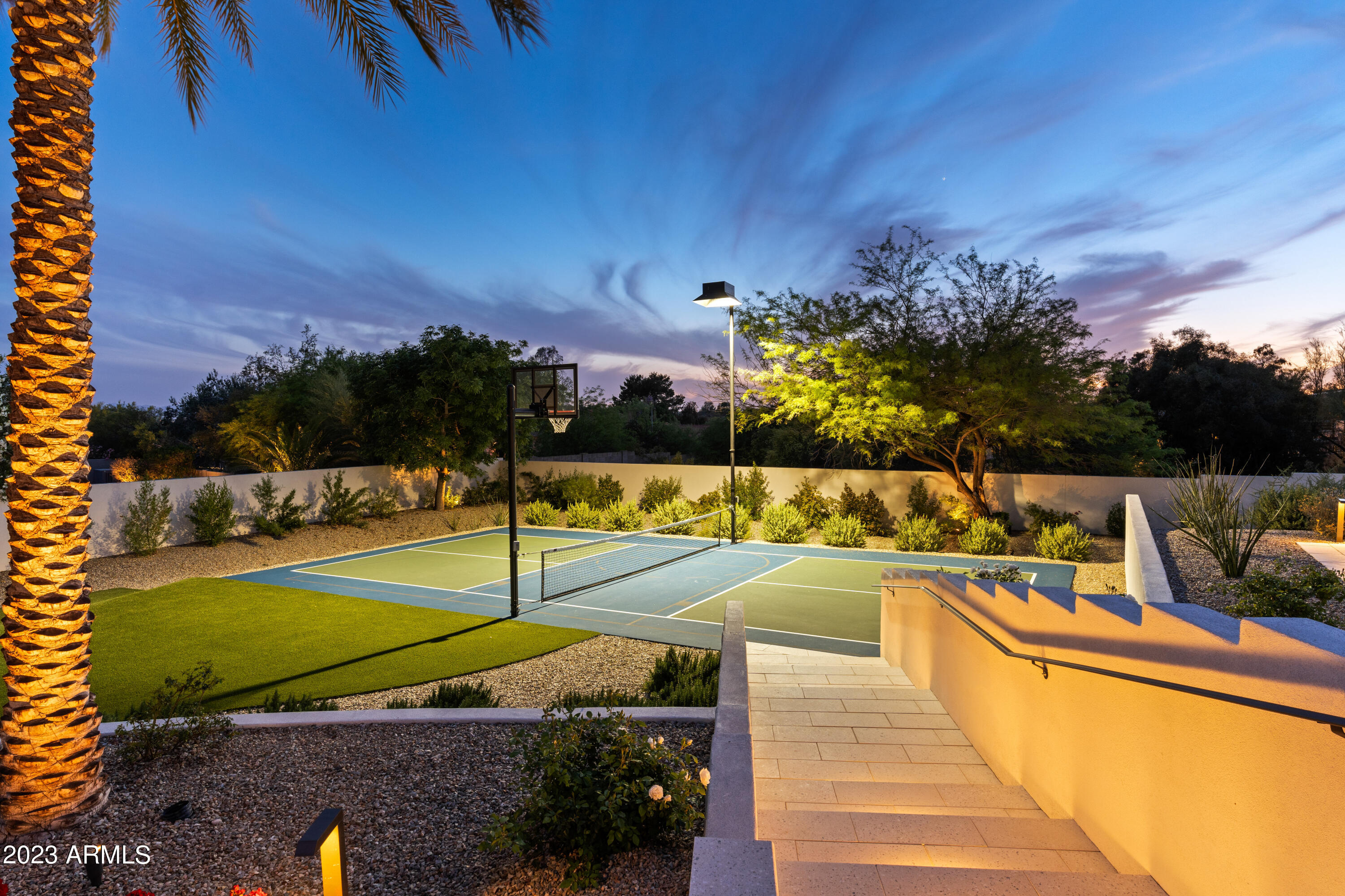 Mirada Los Arcos - Residential