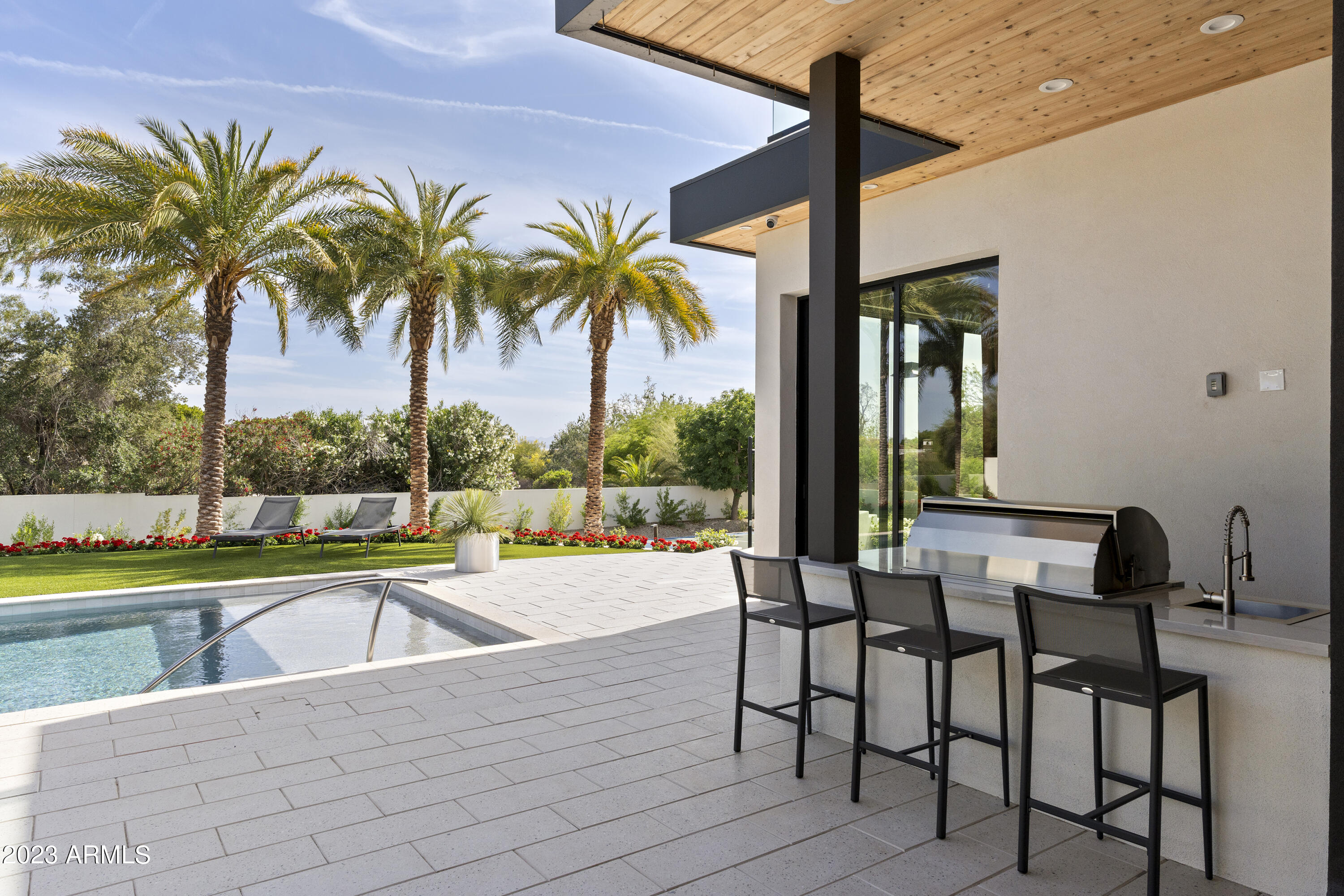 Mirada Los Arcos - Residential