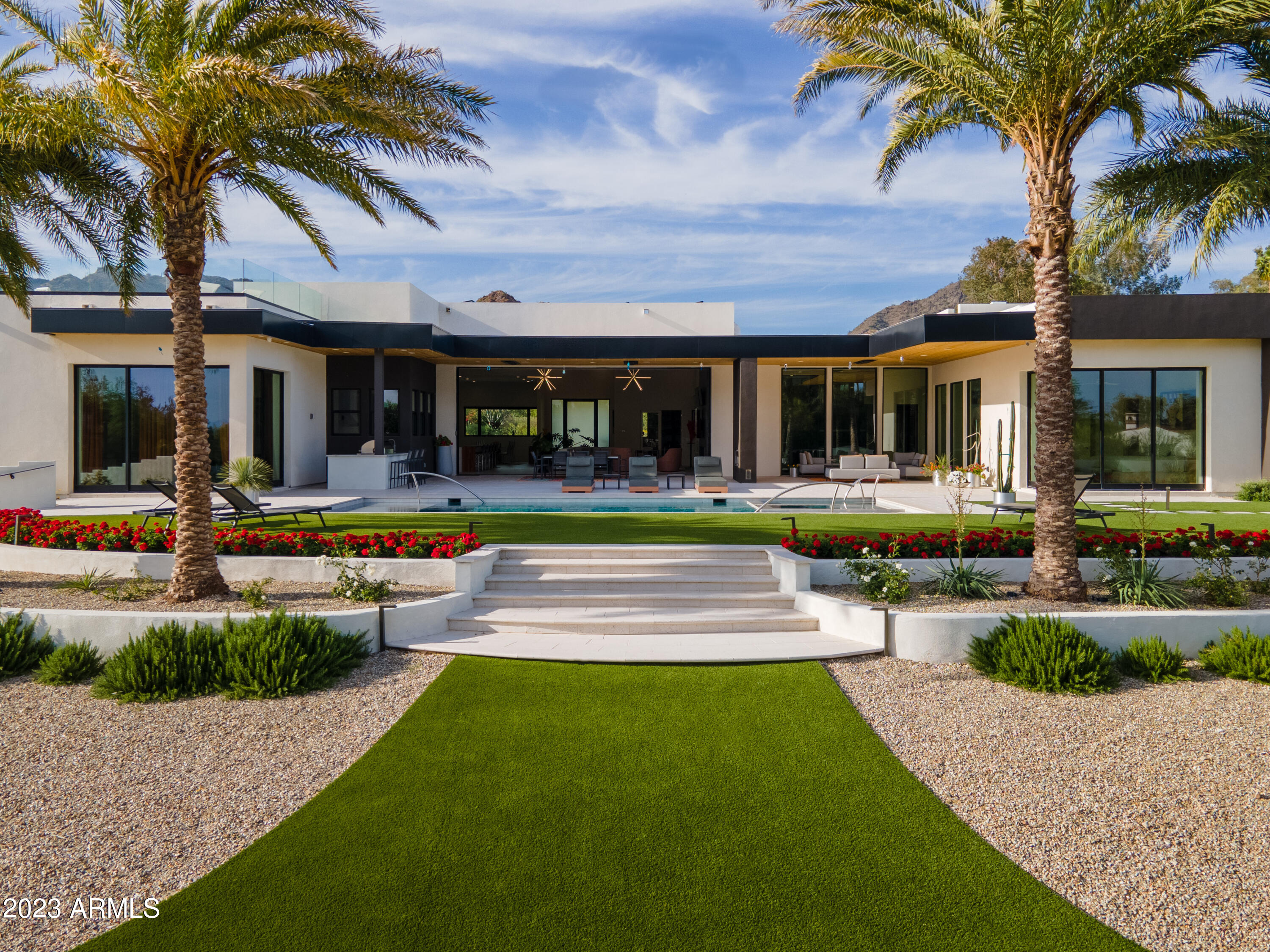 Mirada Los Arcos - Residential