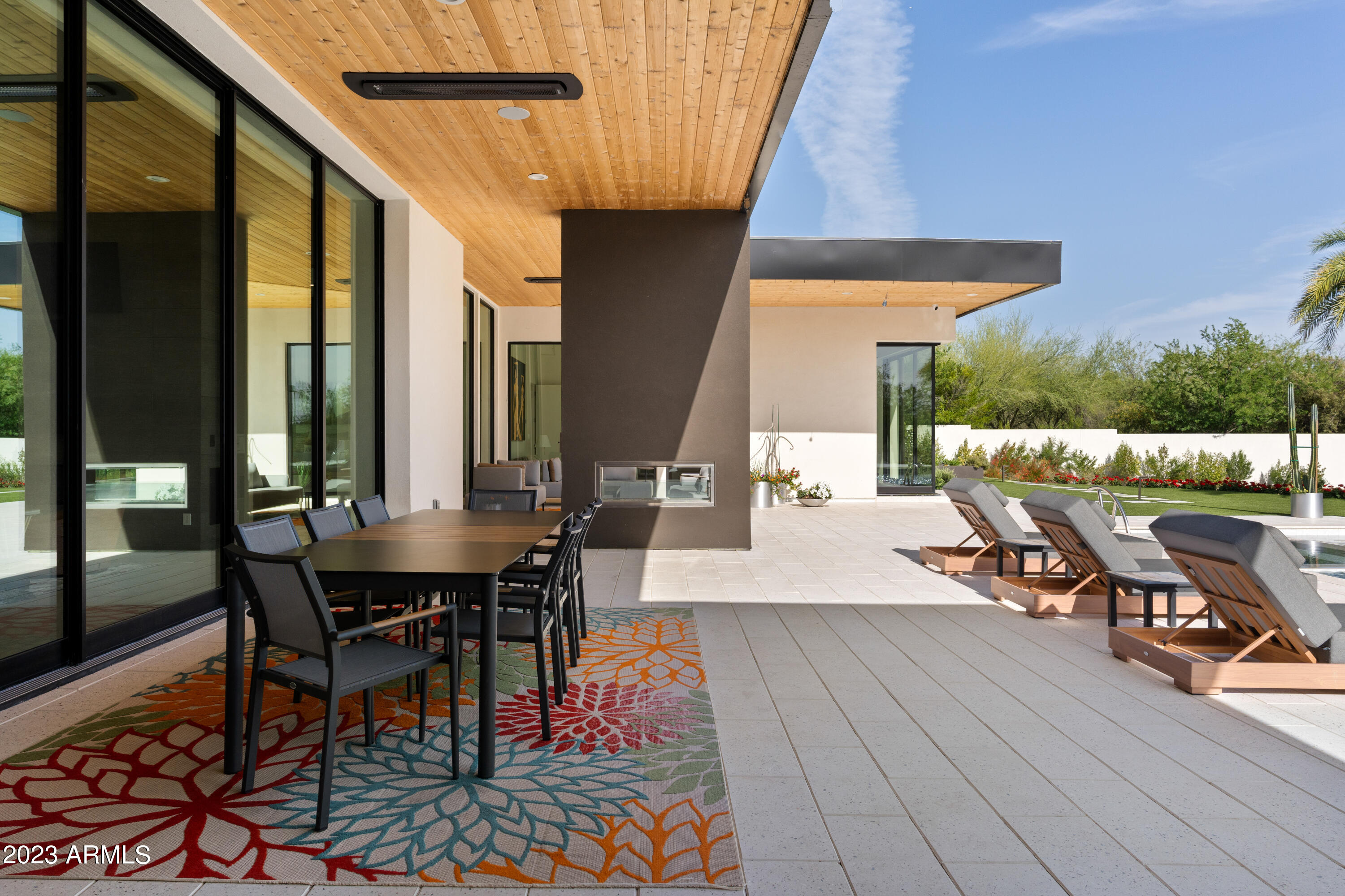 Mirada Los Arcos - Residential