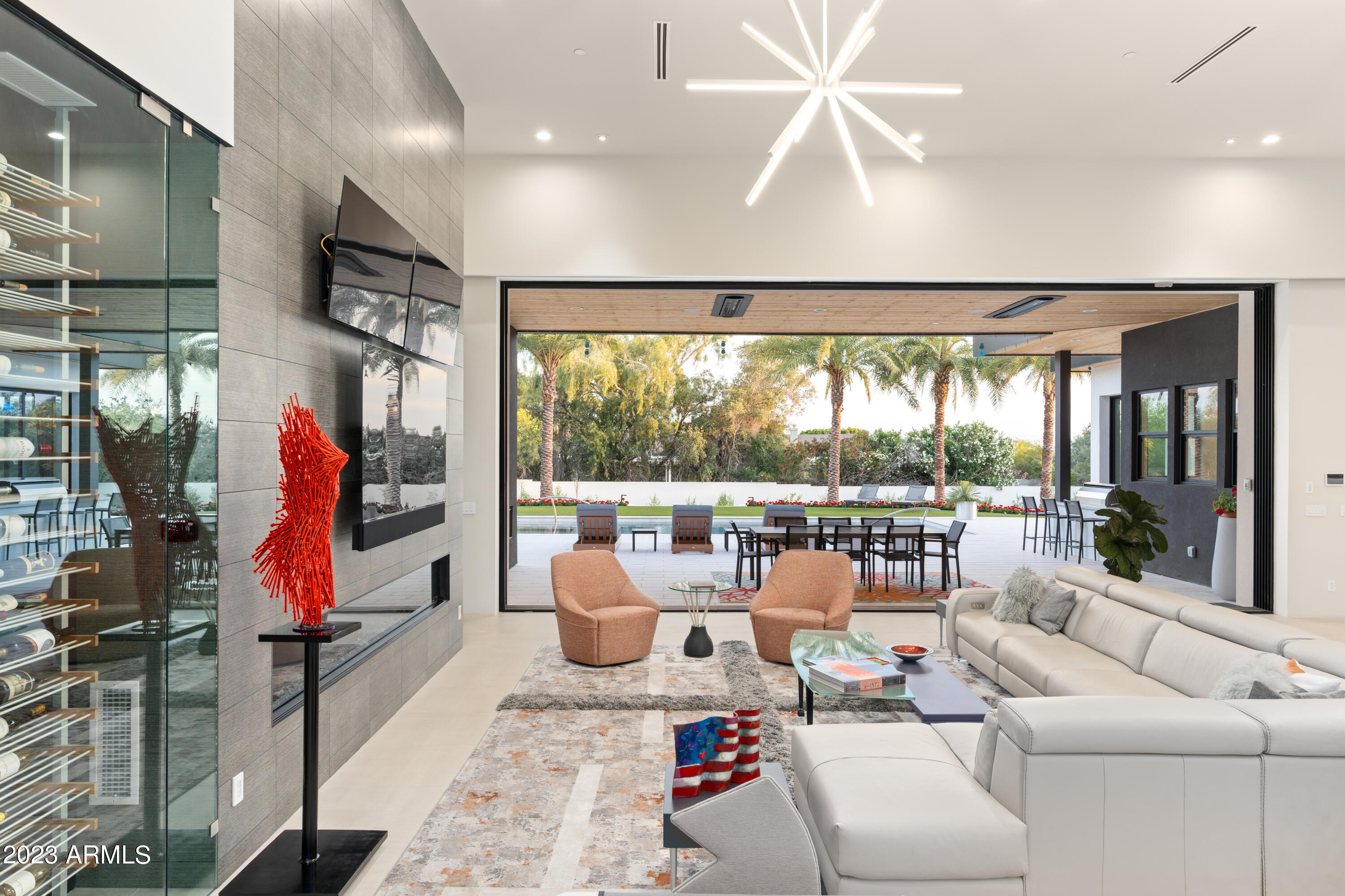 Mirada Los Arcos - Residential
