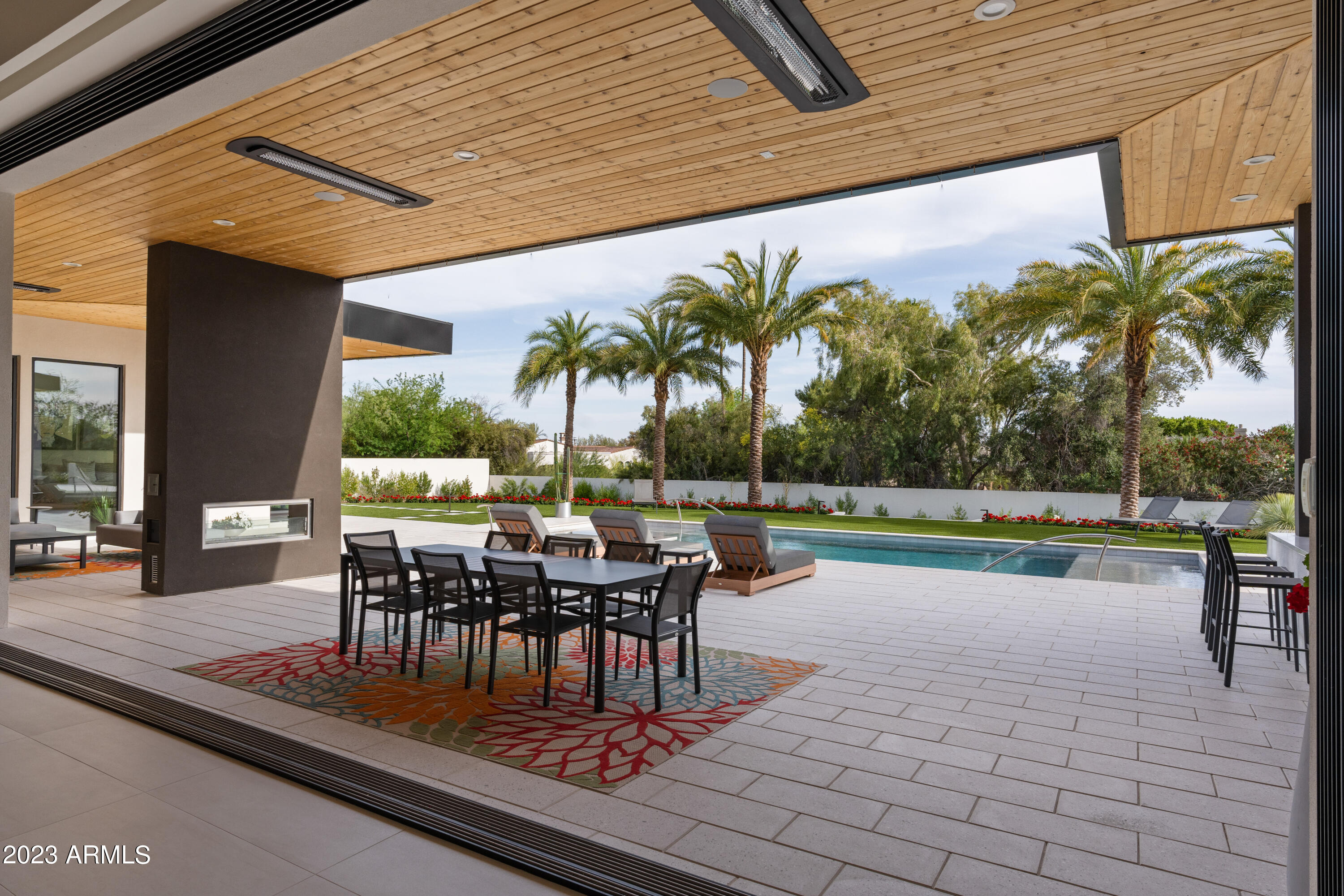 Mirada Los Arcos - Residential