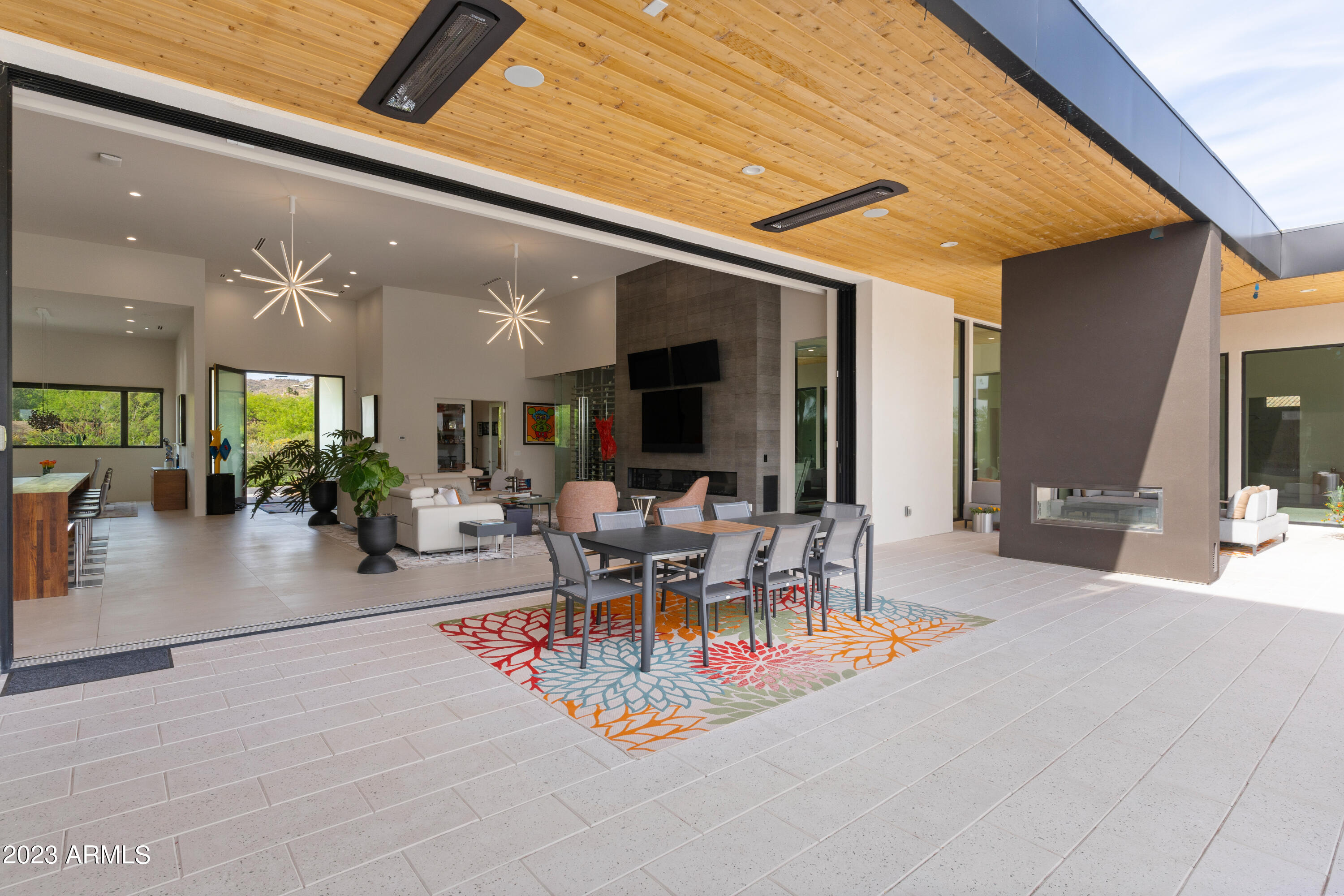 Mirada Los Arcos - Residential