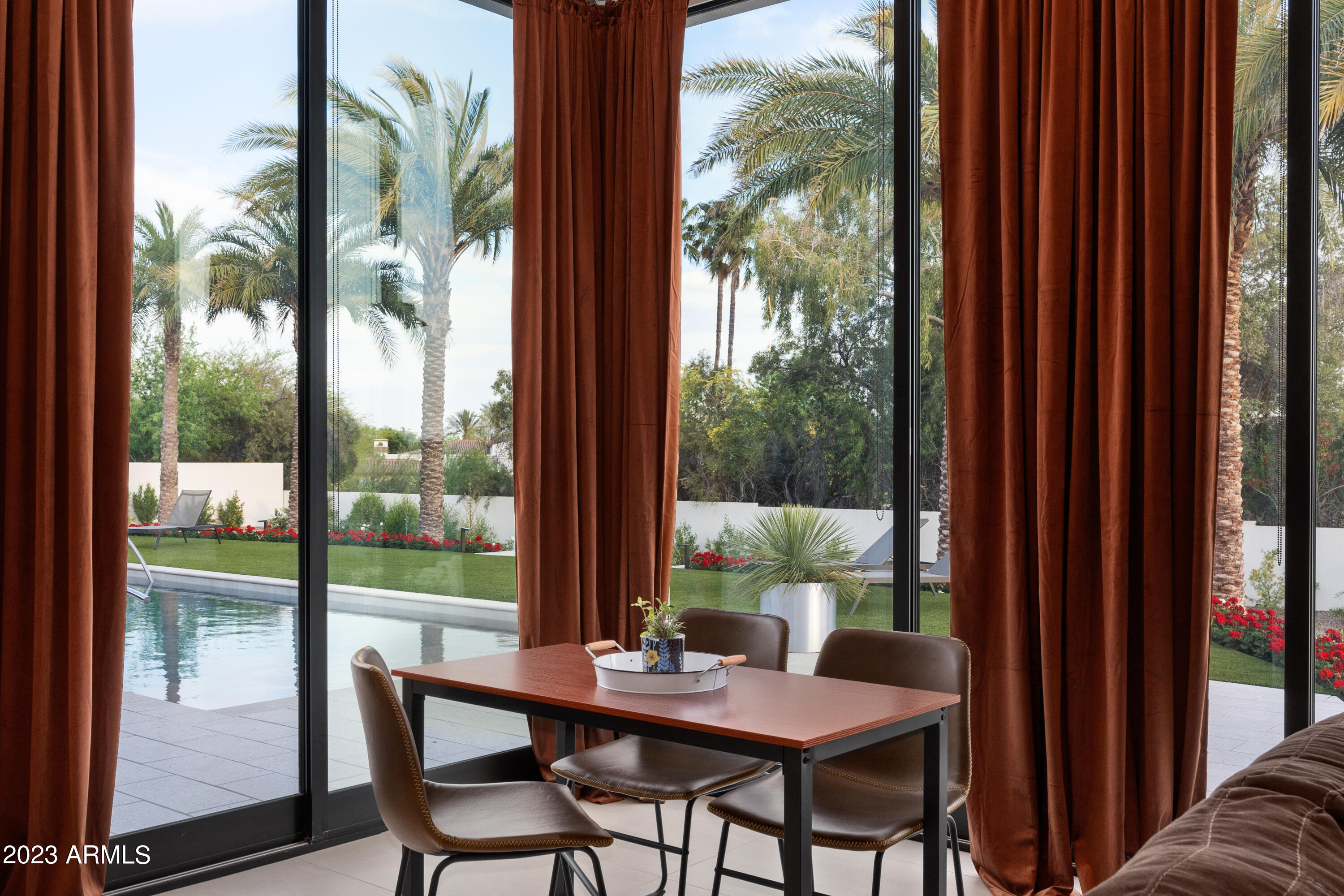 Mirada Los Arcos - Residential