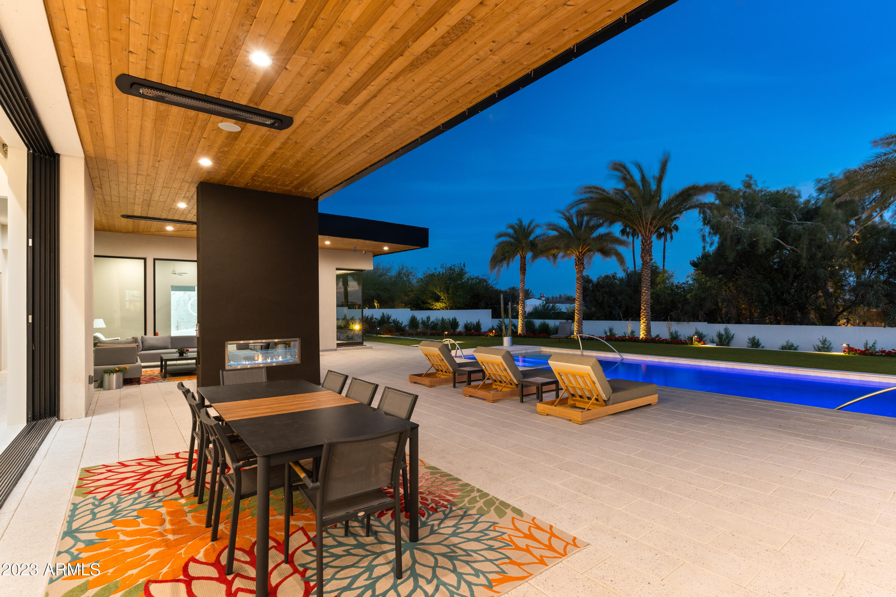 Mirada Los Arcos - Residential